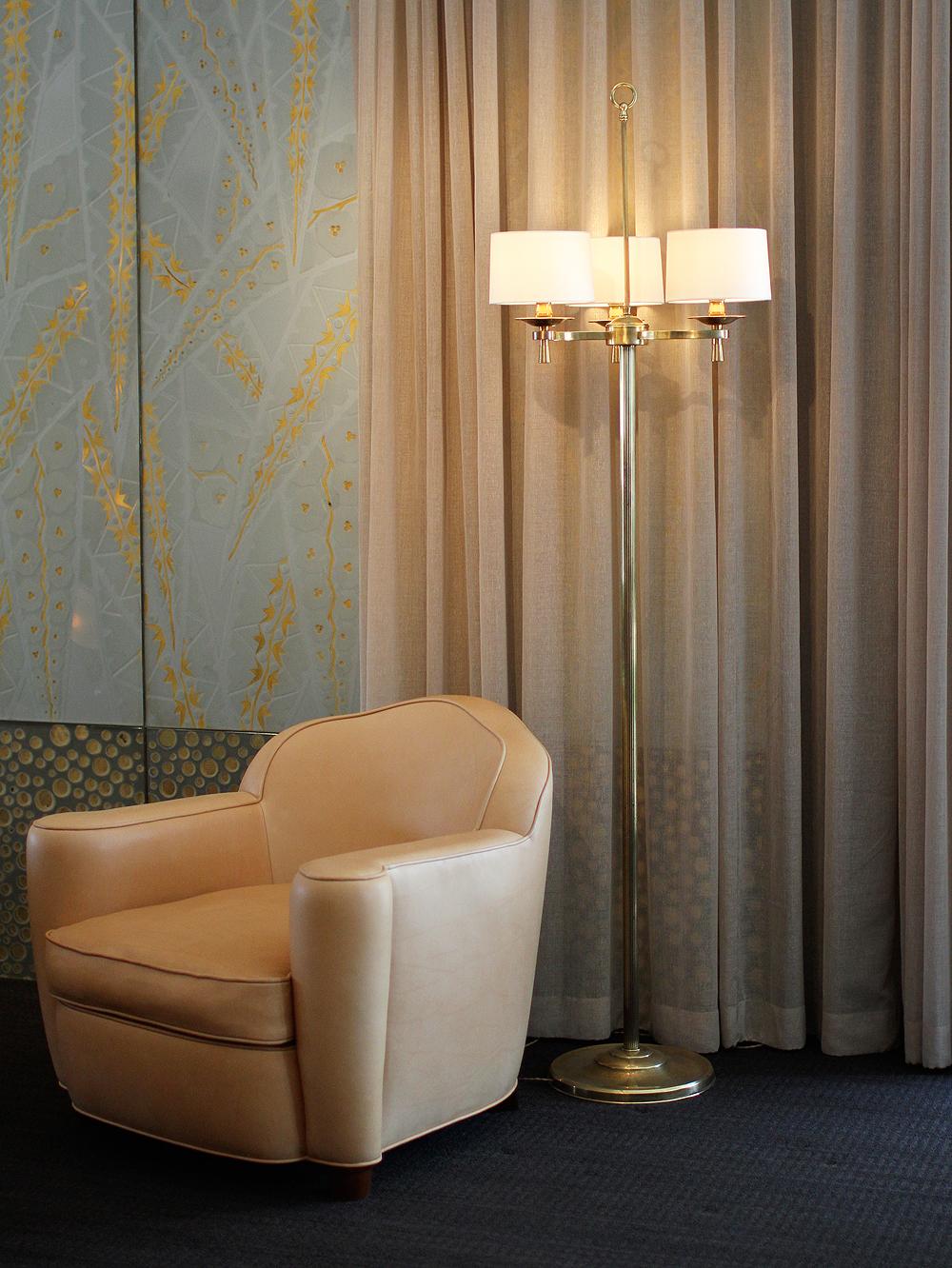 Prince De Galles Hotel Art Deco Floor Lamps Paris, circa 1940  For Sale 3