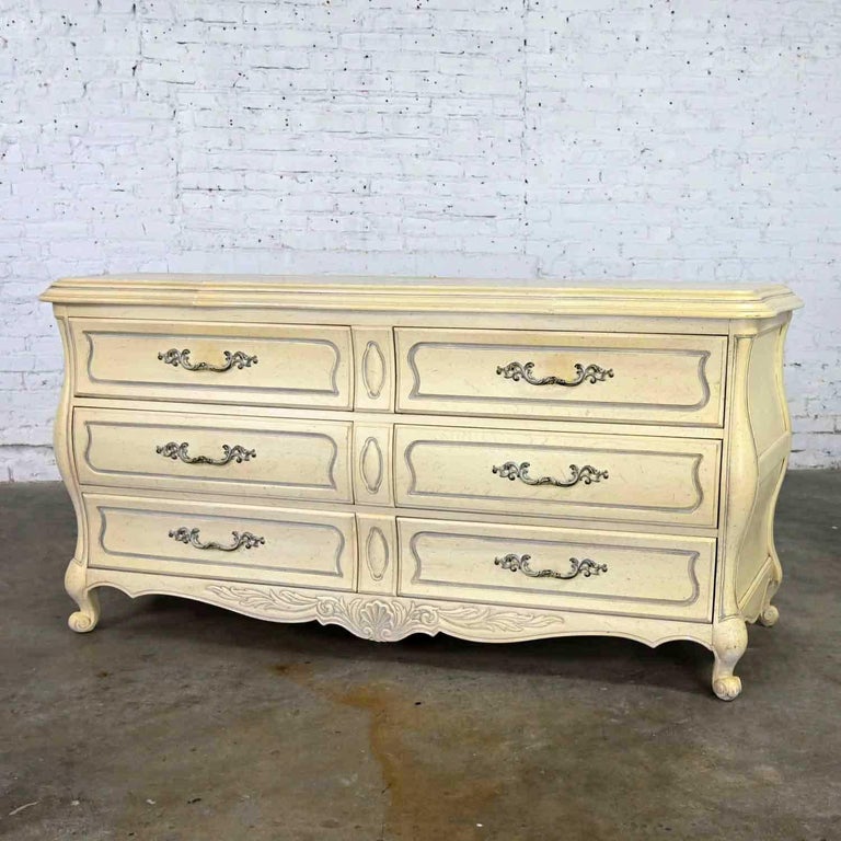 20th Century Prince Howard French Provincial Hollywood Regency Antique White Dresser Credenza For Sale