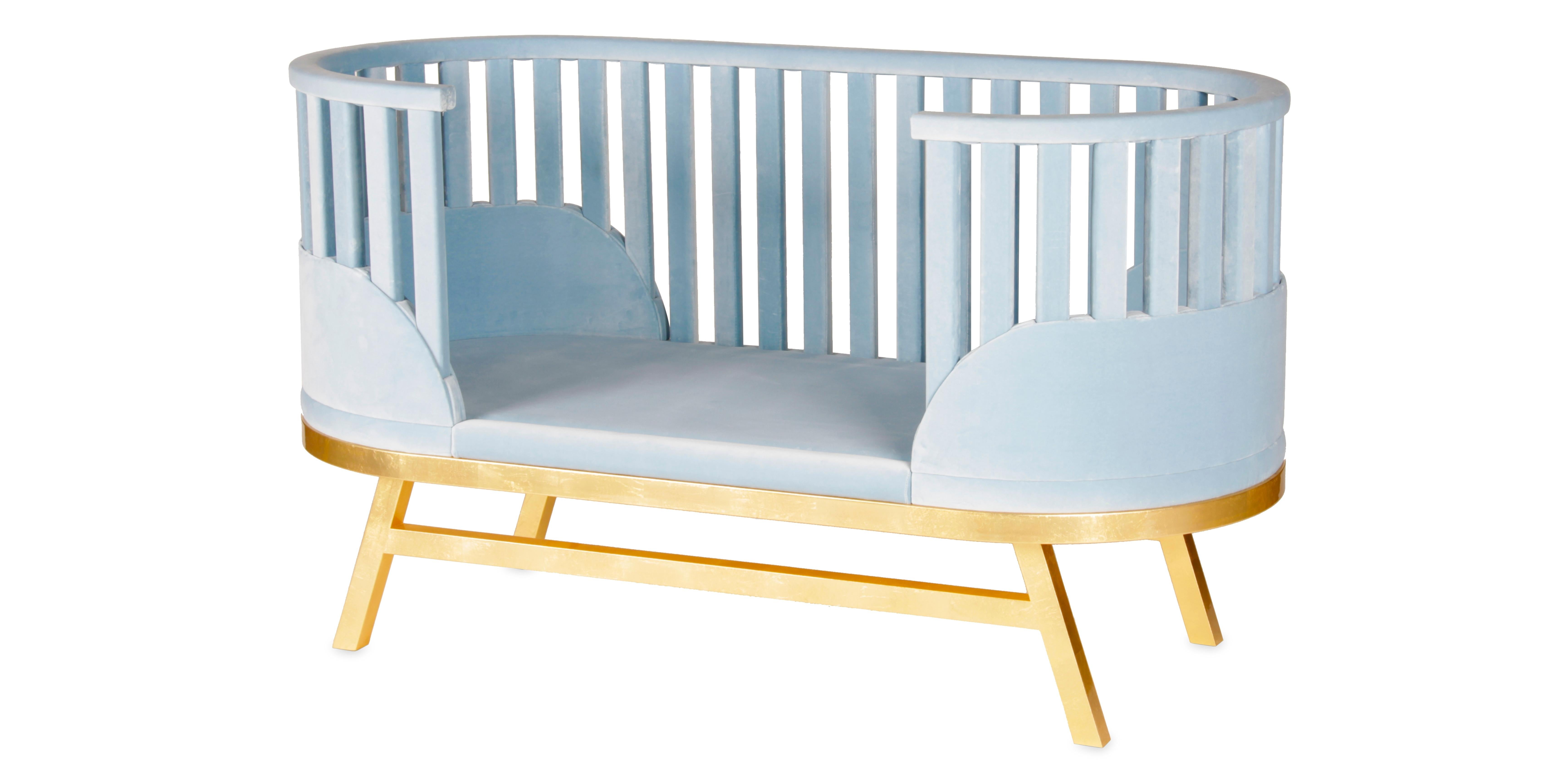 Designed for the little princes and princesses, the Prince Santi Bed provides comfort and safety to the baby.
The upholstery is fluffy and soft and is lined with 100% cotton velvet. The Prince Santi Bed is luxurious, timeless and is loved by little