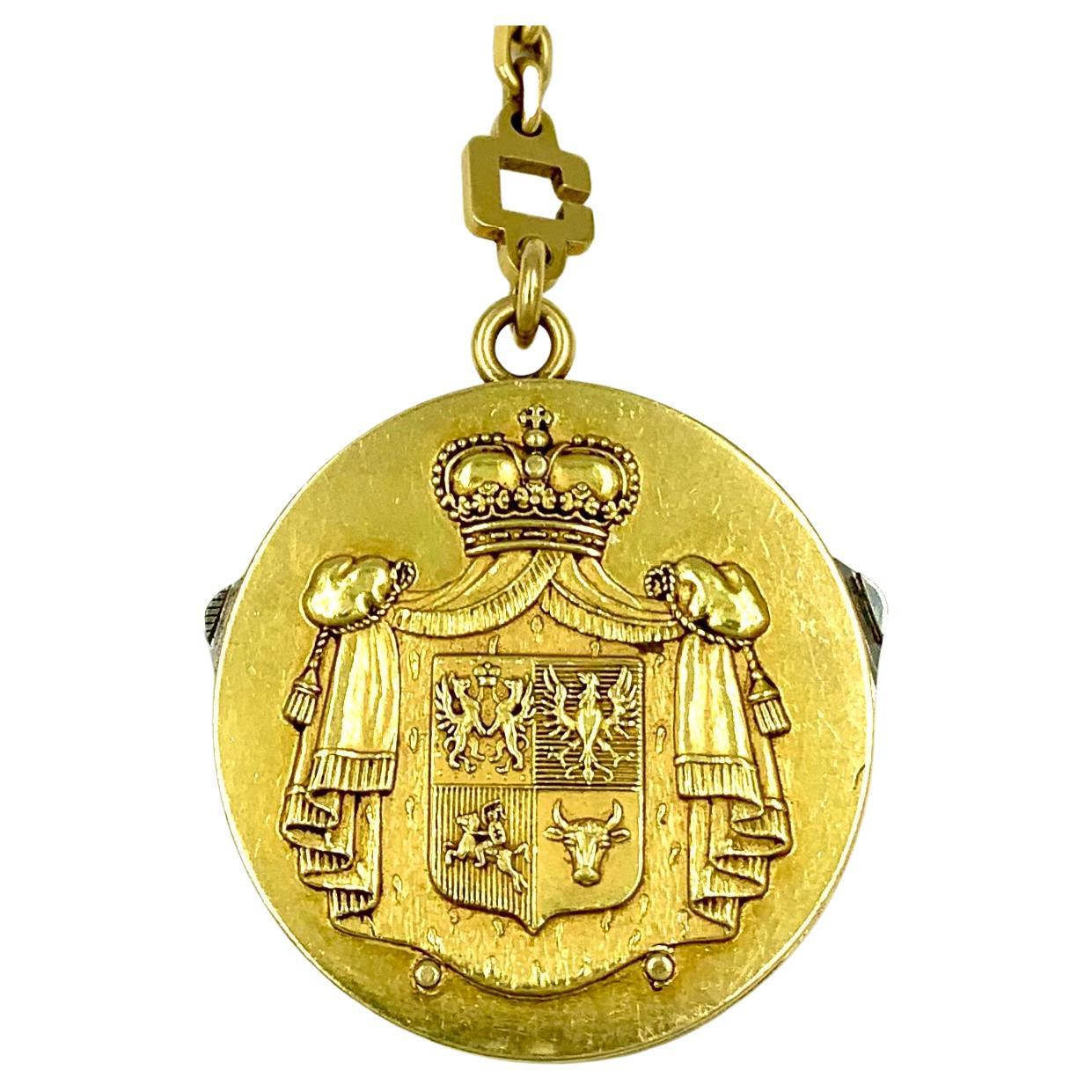 Prinz Troubetskoy Russisches Wappenwappen 18k Gold Zigarrenanhänger mit Knopfleiste