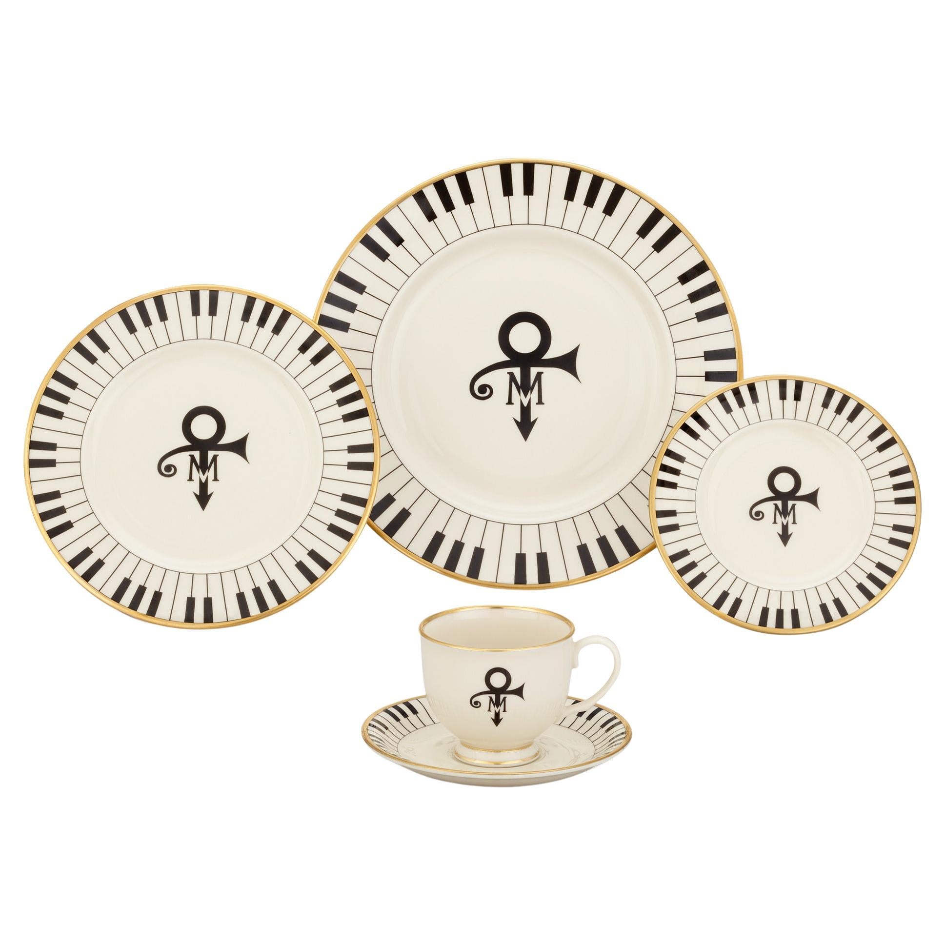 Service de porcelaine de mariage Lenox du Prince en vente
