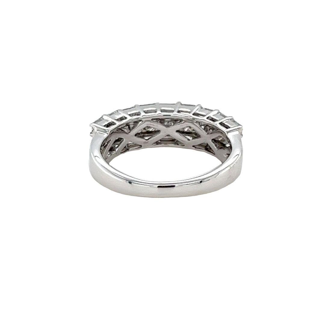 Princess and Baguette Cut Diamond 3 Row Ring in White Gold In Good Condition For Sale In Coral Gables, FL