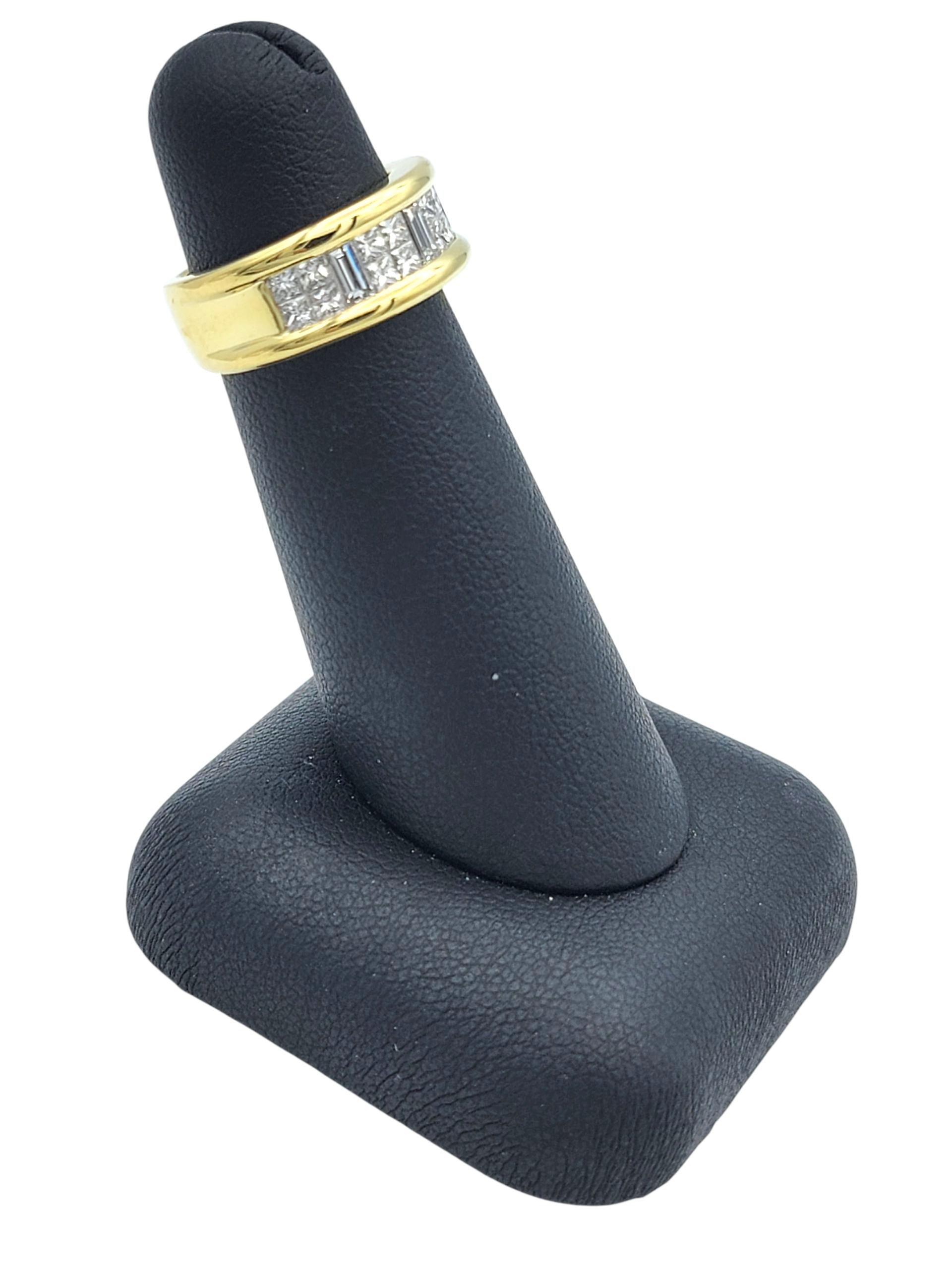 Bague semi-éternelle en or jaune 18 carats avec diamants princesses et baguettes en vente 4