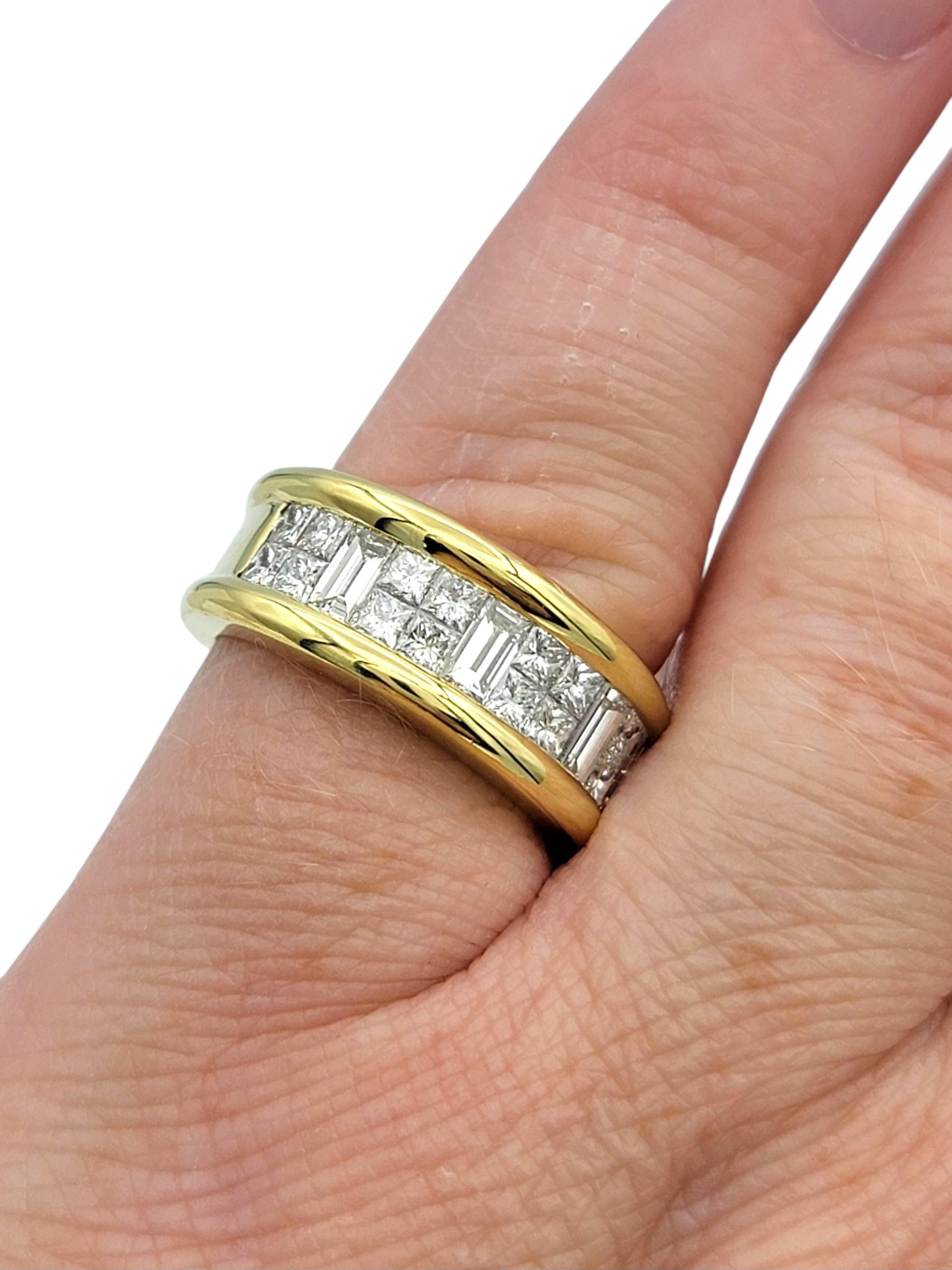 Bague semi-éternelle en or jaune 18 carats avec diamants princesses et baguettes en vente 5