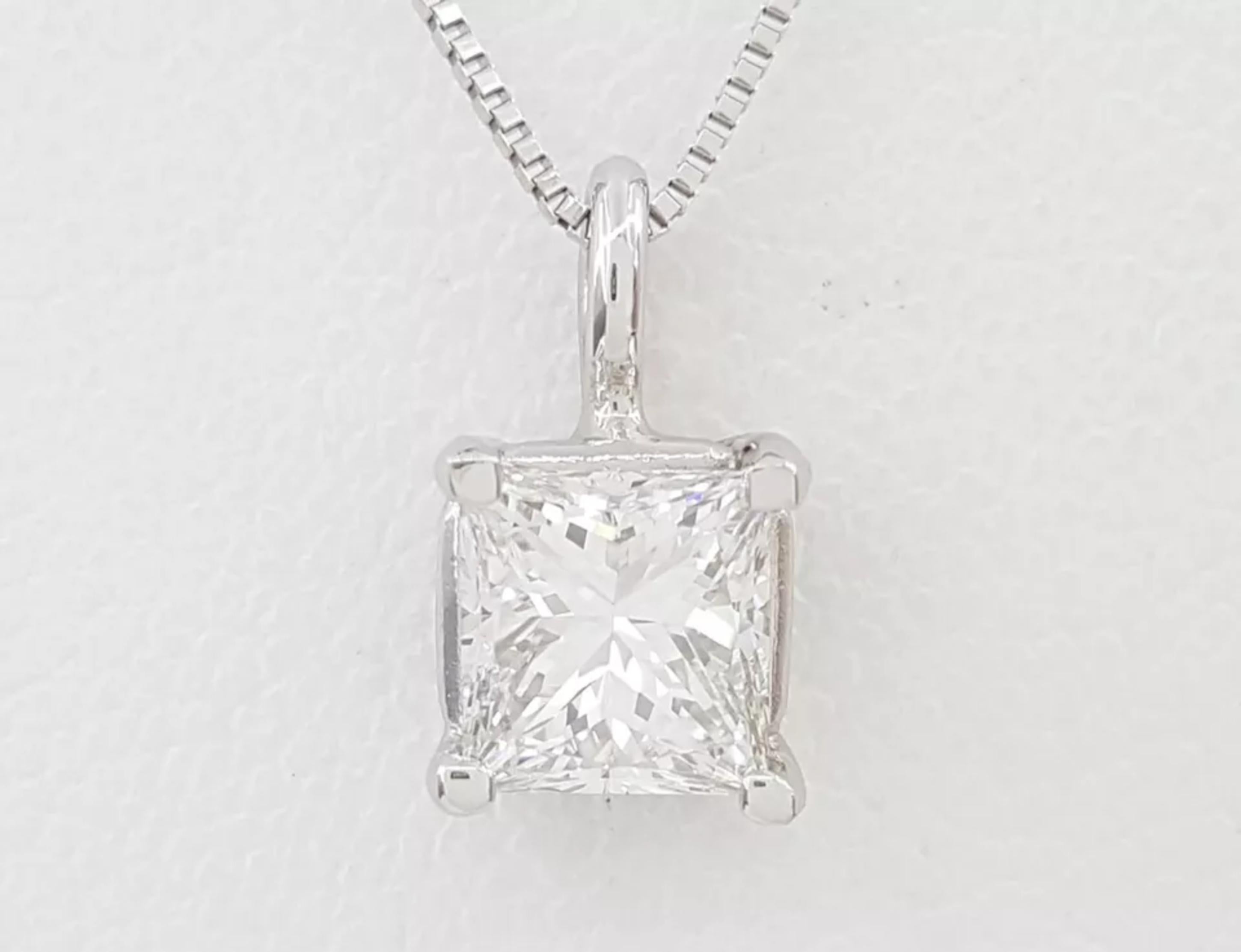 Princess Cut Princess Brilliant Cut Diamond Pendant Necklace For Sale