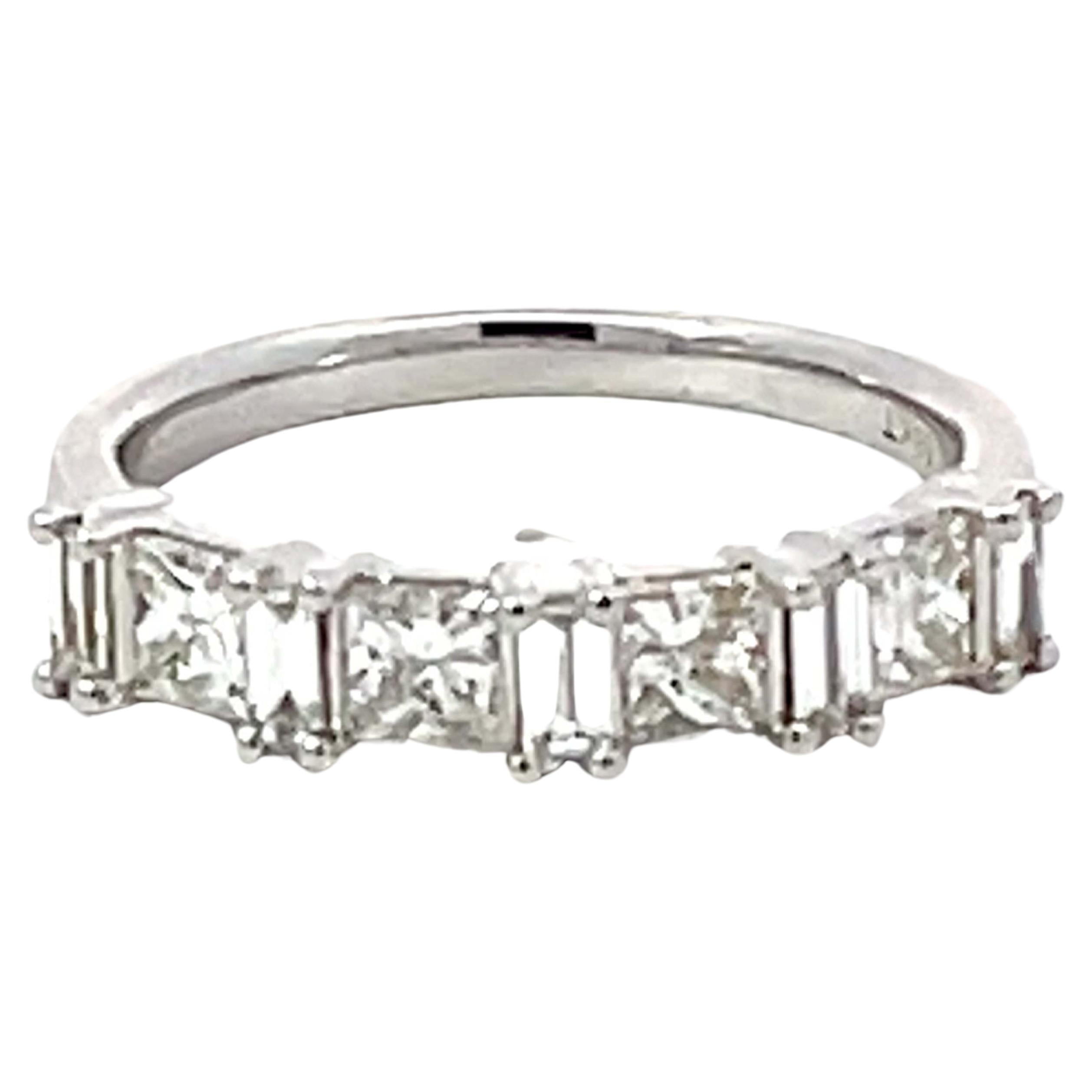 Bague à anneau alterné en or blanc massif 18k, diamants taille princesse et baguette
