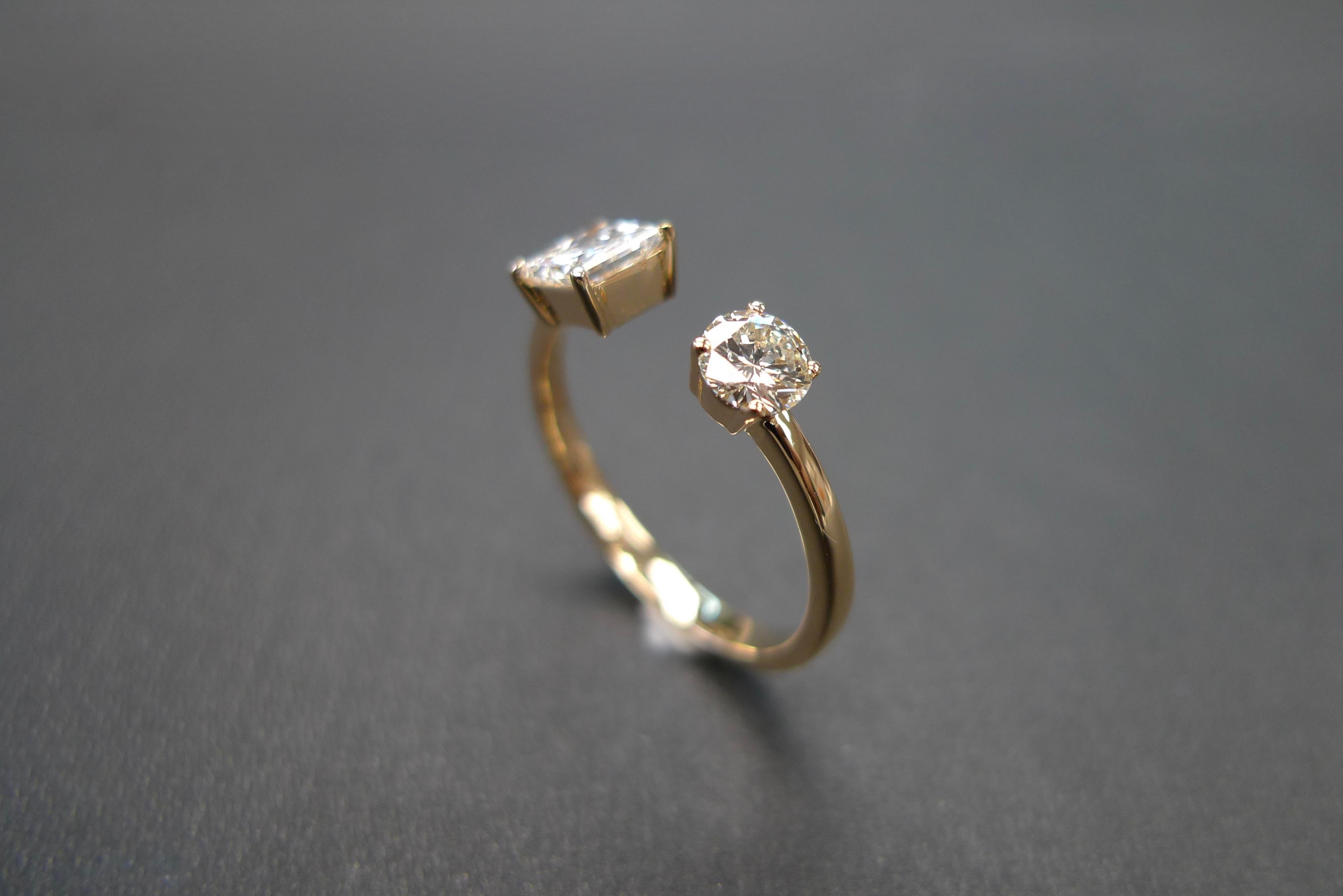 Im Angebot: Minimalistischer Verlobungsring mit Diamant im Prinzessinnenschliff und Rundschliff und gemischter Manschette () 4