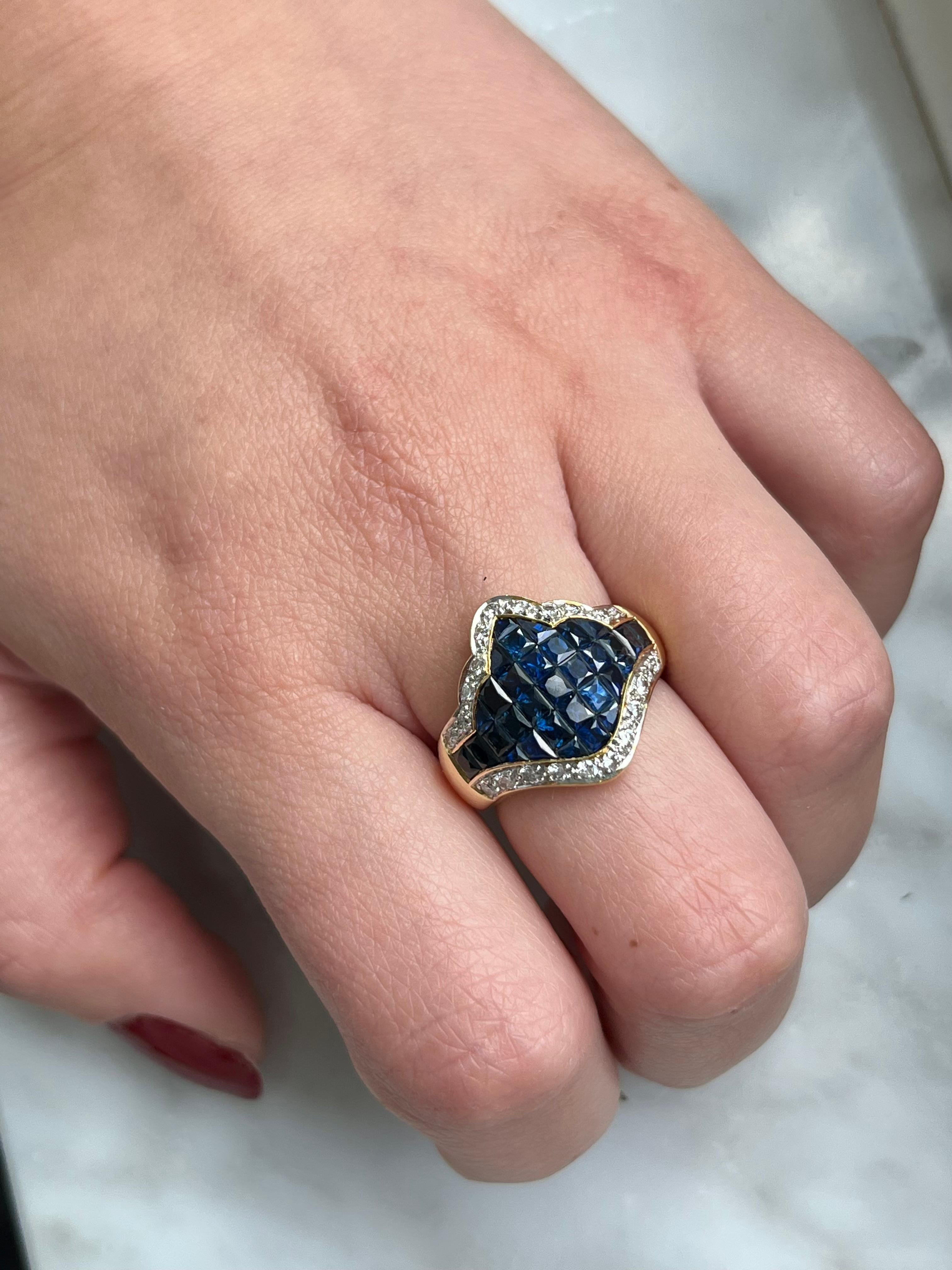 Women's Princess Cut Blue Sapphire and Diamond 18K Yellow Gold Cluster Ring For Sale