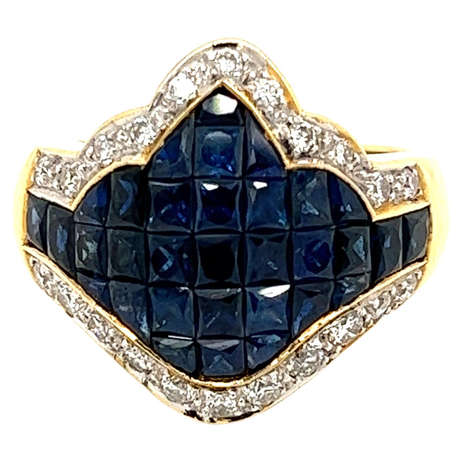 Princess Cut Blue Sapphire and Diamond 18K Yellow Gold Cluster Ring For Sale