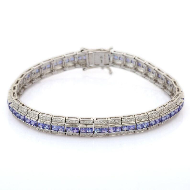 Bracelet de mariage en or blanc massif 18k avec saphir bleu taillé en princesse et diamant Pour femmes en vente