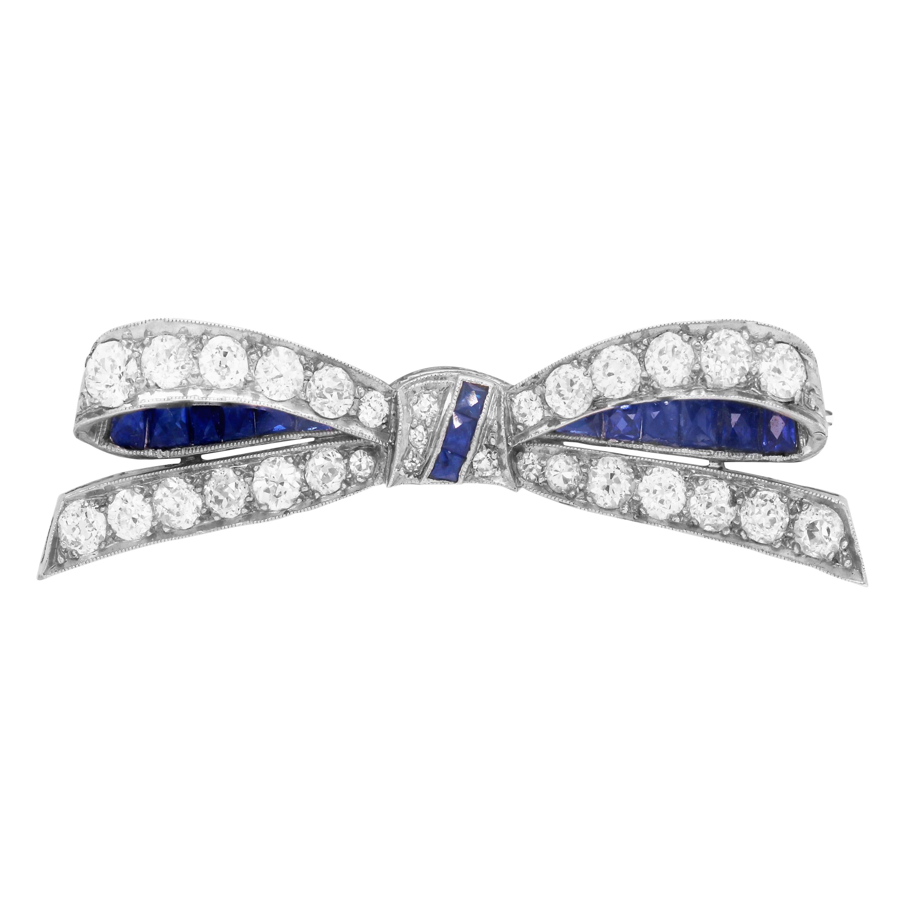Princess Cut Blue Sapphire Round Diamonds Platinum Antique Ribbon Pin Brooche