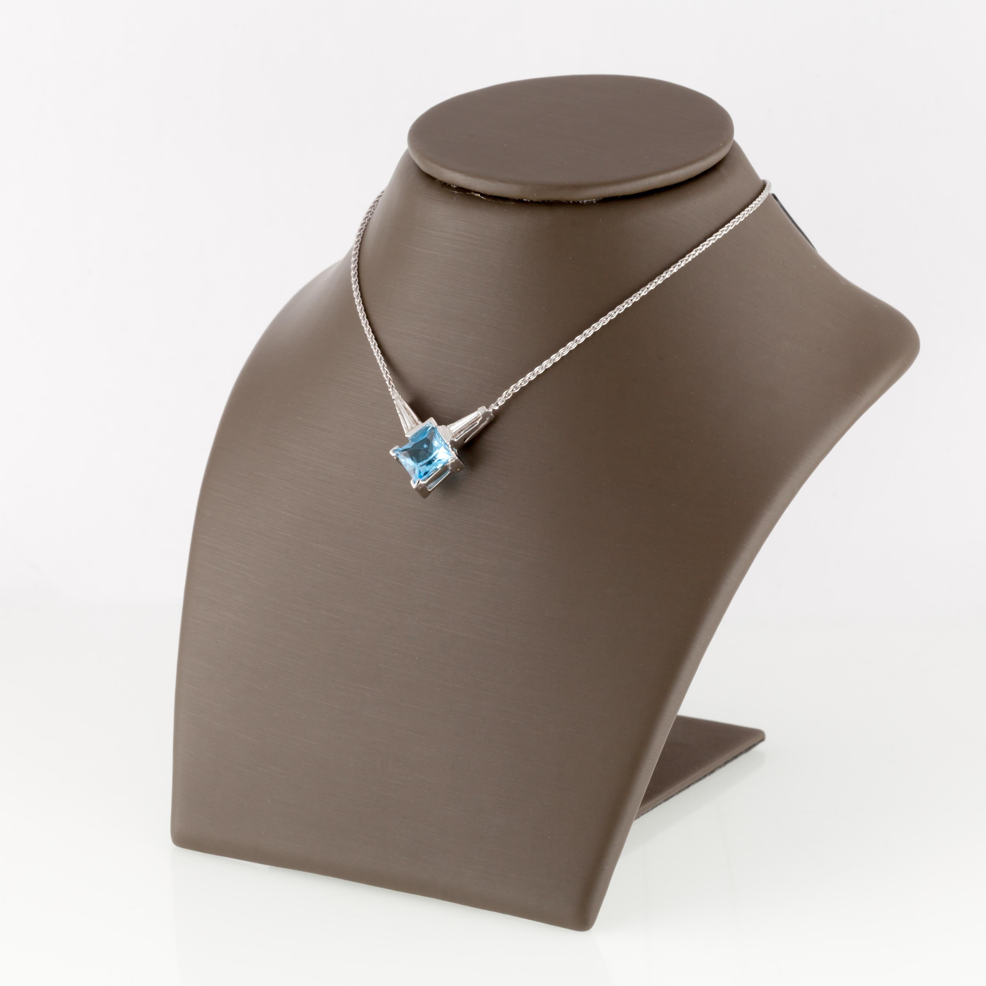 Princess Cut Blue Topaz Solitaire 14k White Gold Pendant with Diamonds, 17 Inch In Good Condition For Sale In Van Nuys, CA