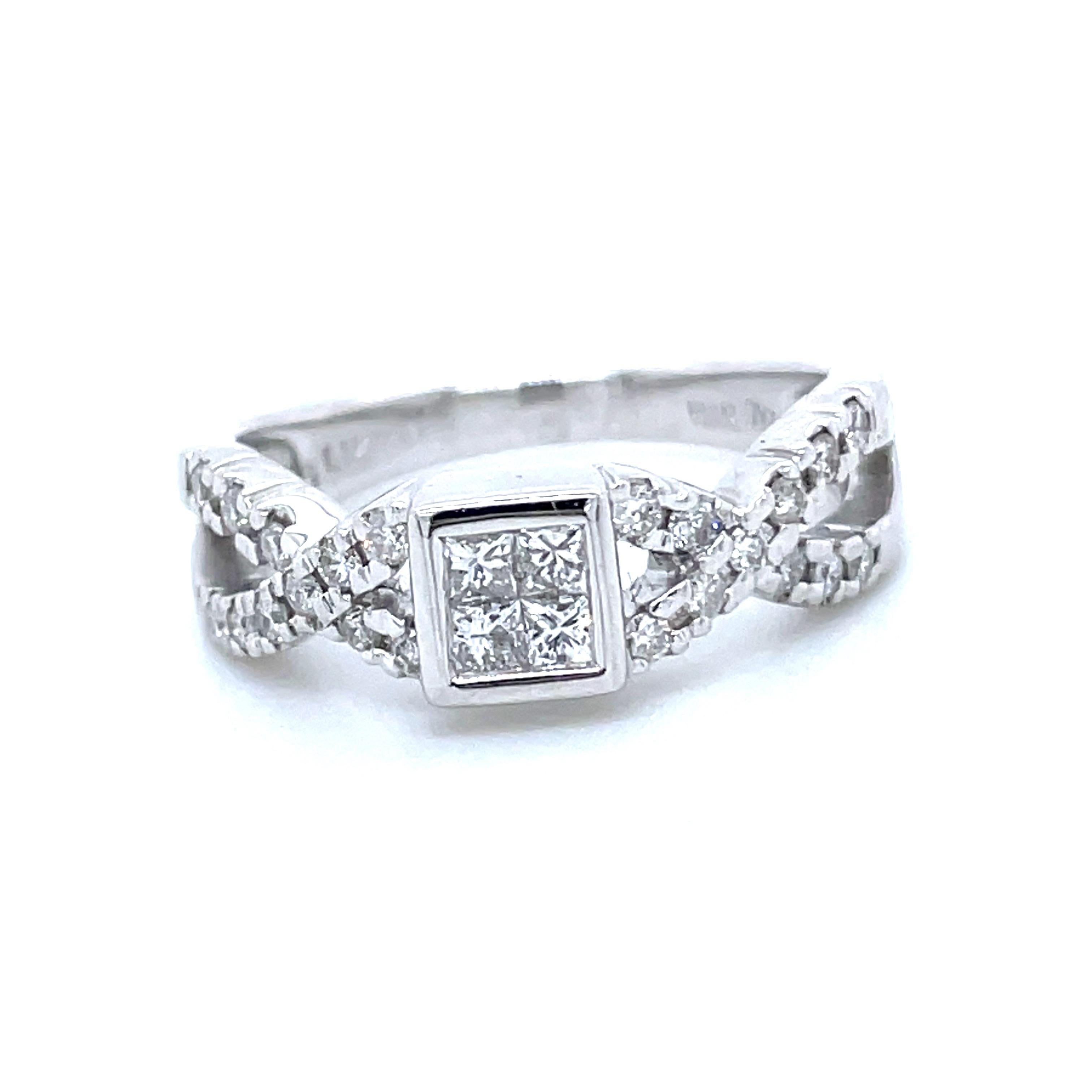 Bague de fiançailles en or blanc 14 carats princesse 0,28 diamant naturel rond Pour femmes en vente