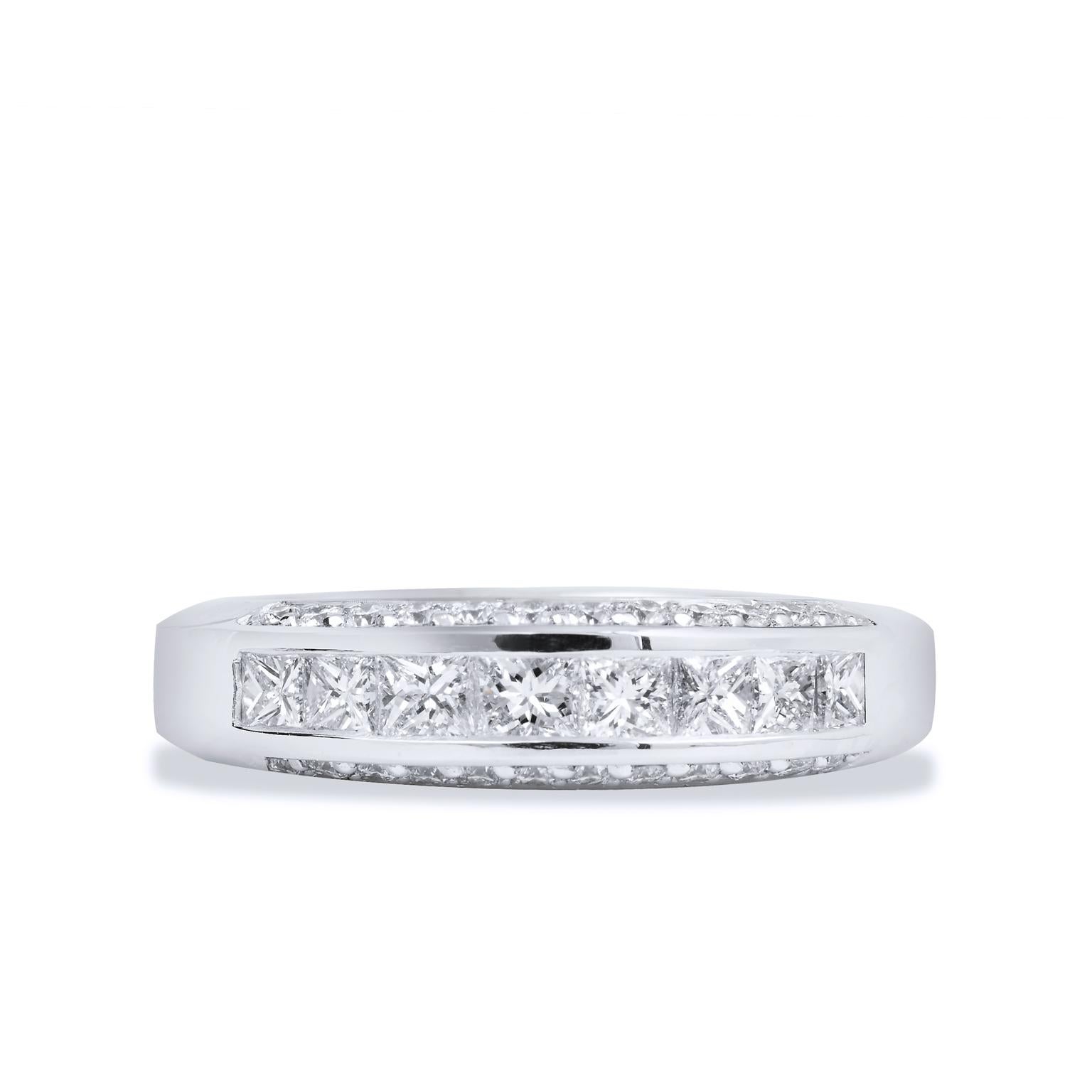 Princess Cut Diamond 18 Karat White Gold and Palladium Wedding Band Ring In New Condition For Sale In Miami, FL