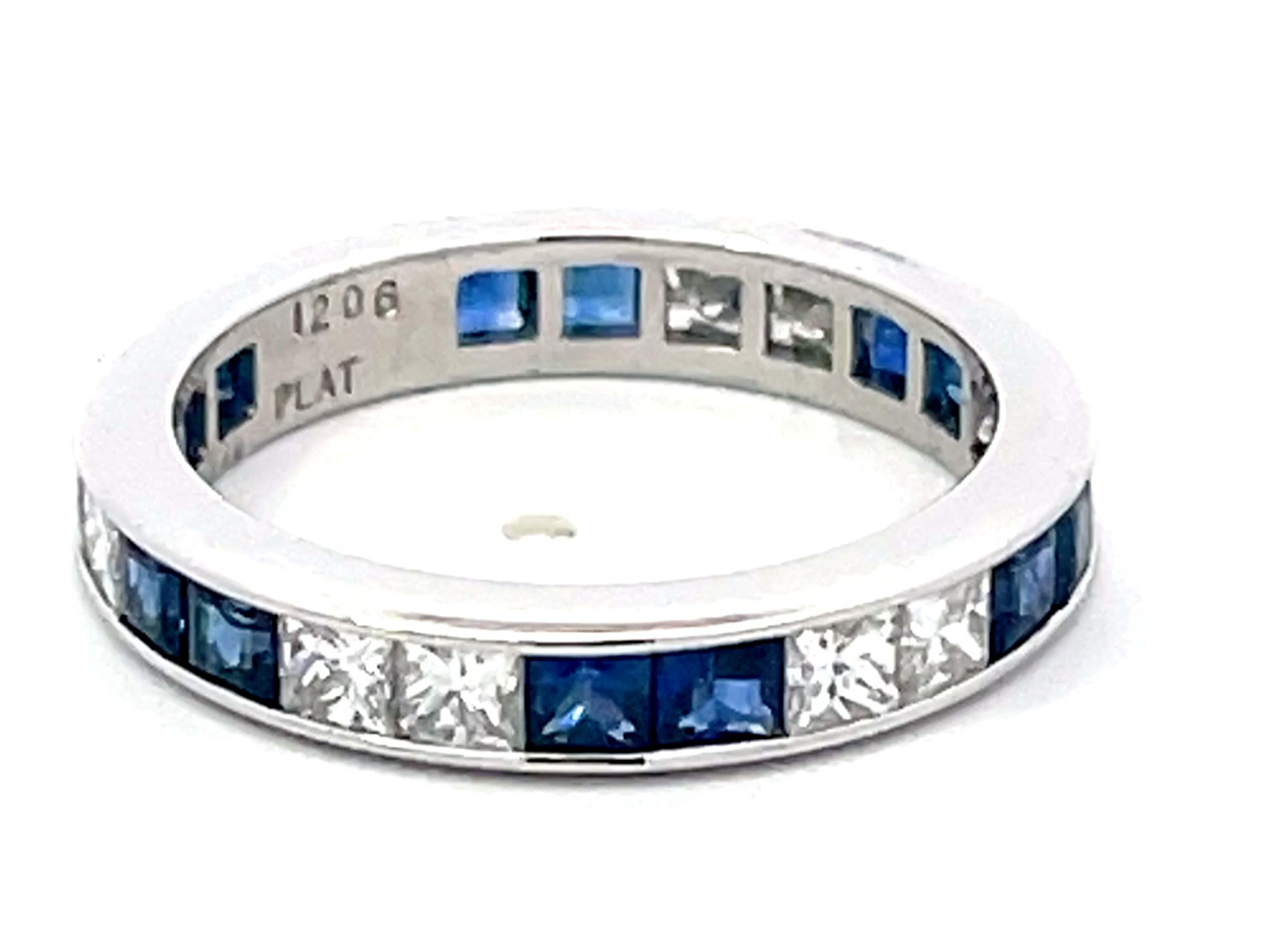 Princess Cut Diamond and Sapphire Platinum Band Ring In Excellent Condition For Sale In Honolulu, HI