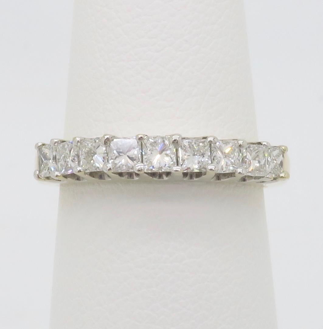 Taille princesse Bandeau en or jaune et blanc avec diamant de taille Princesse en vente
