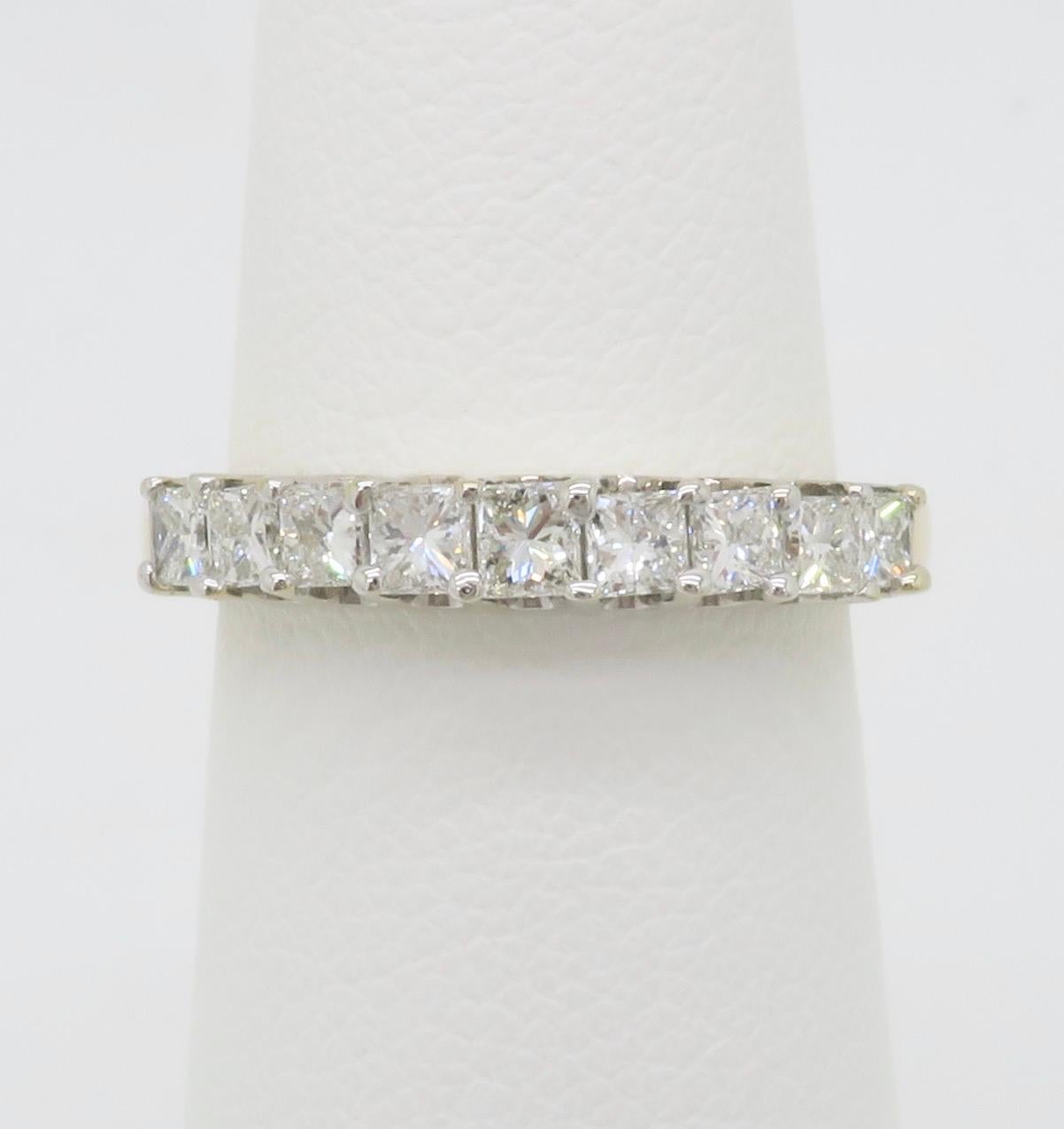 Bandeau en or jaune et blanc avec diamant de taille Princesse Excellent état - En vente à Webster, NY