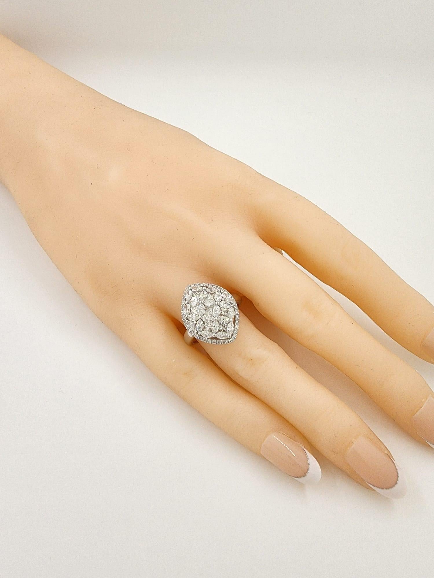Princess Cut Diamond Cluster Ring in 18 Karat White Gold For Sale 1