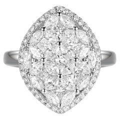 Diamant-Cluster-Ring aus 18 Karat Weißgold mit Prinzessinnenschliff