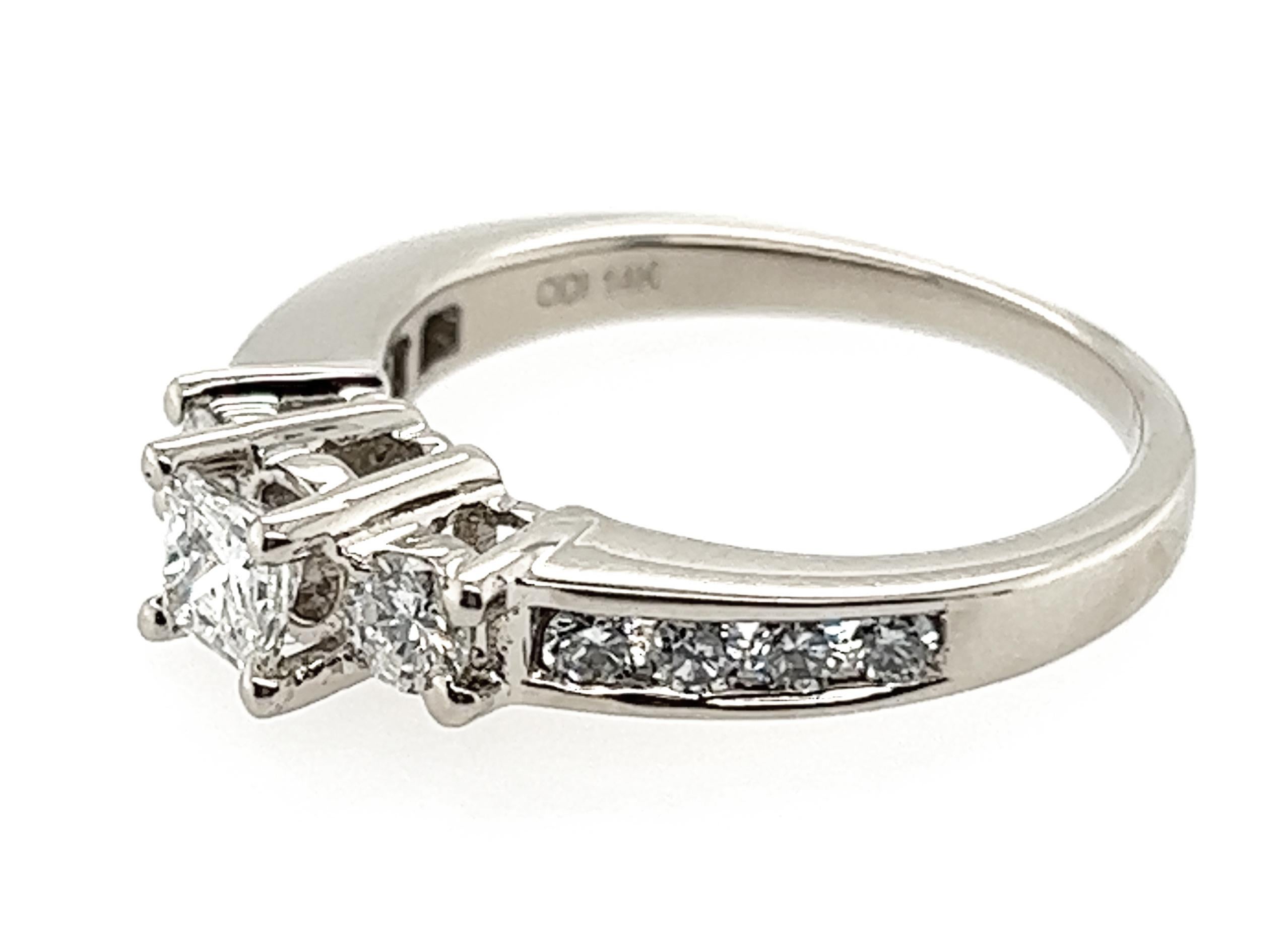 Princess Cut Diamond Engagement Ring .87ct EGL Wedding Ring Set 14K Brand New In New Condition For Sale In Dearborn, MI