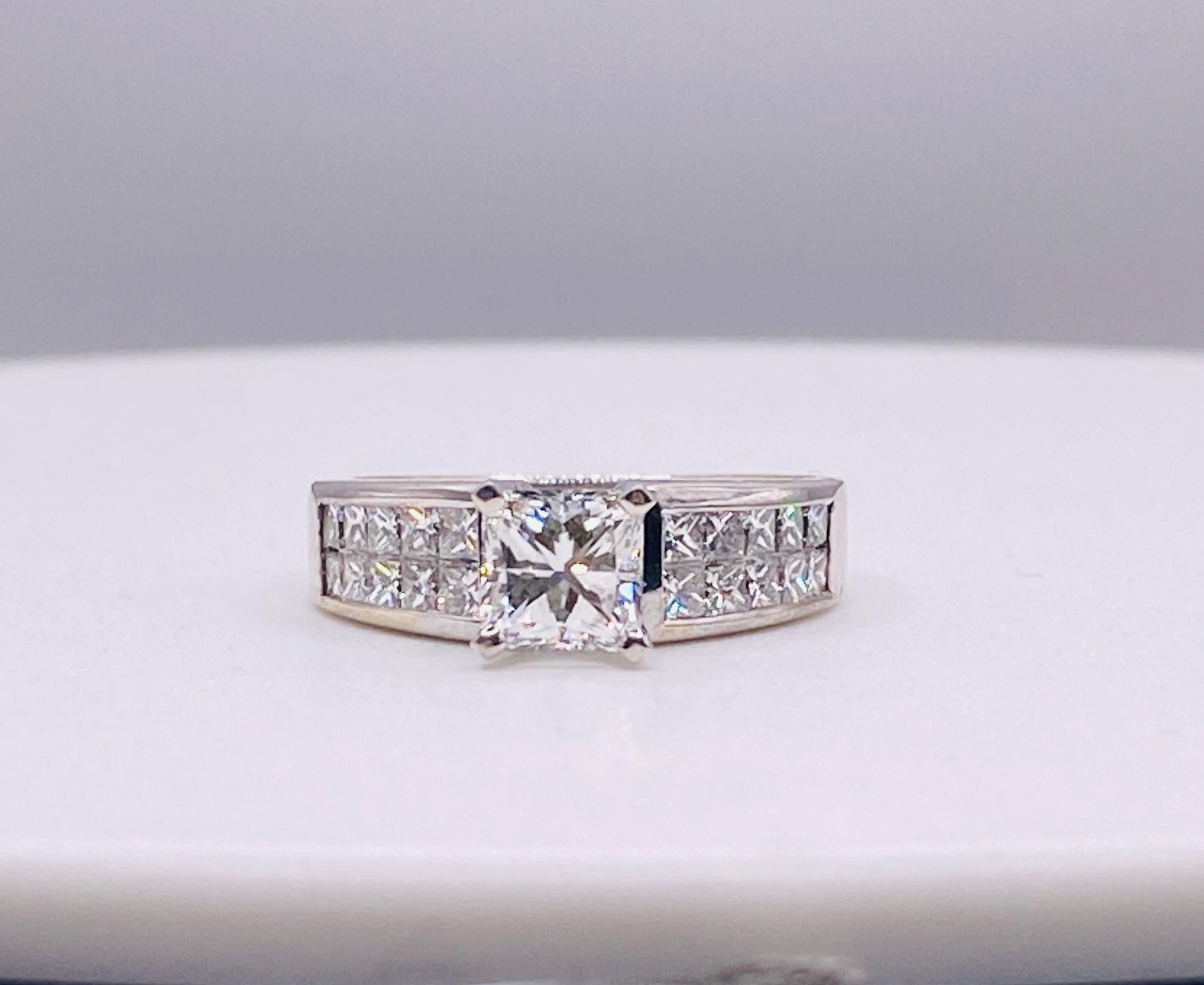 Diamant-Verlobungsring im Prinzessinnenschliff (Carréschliff) im Angebot