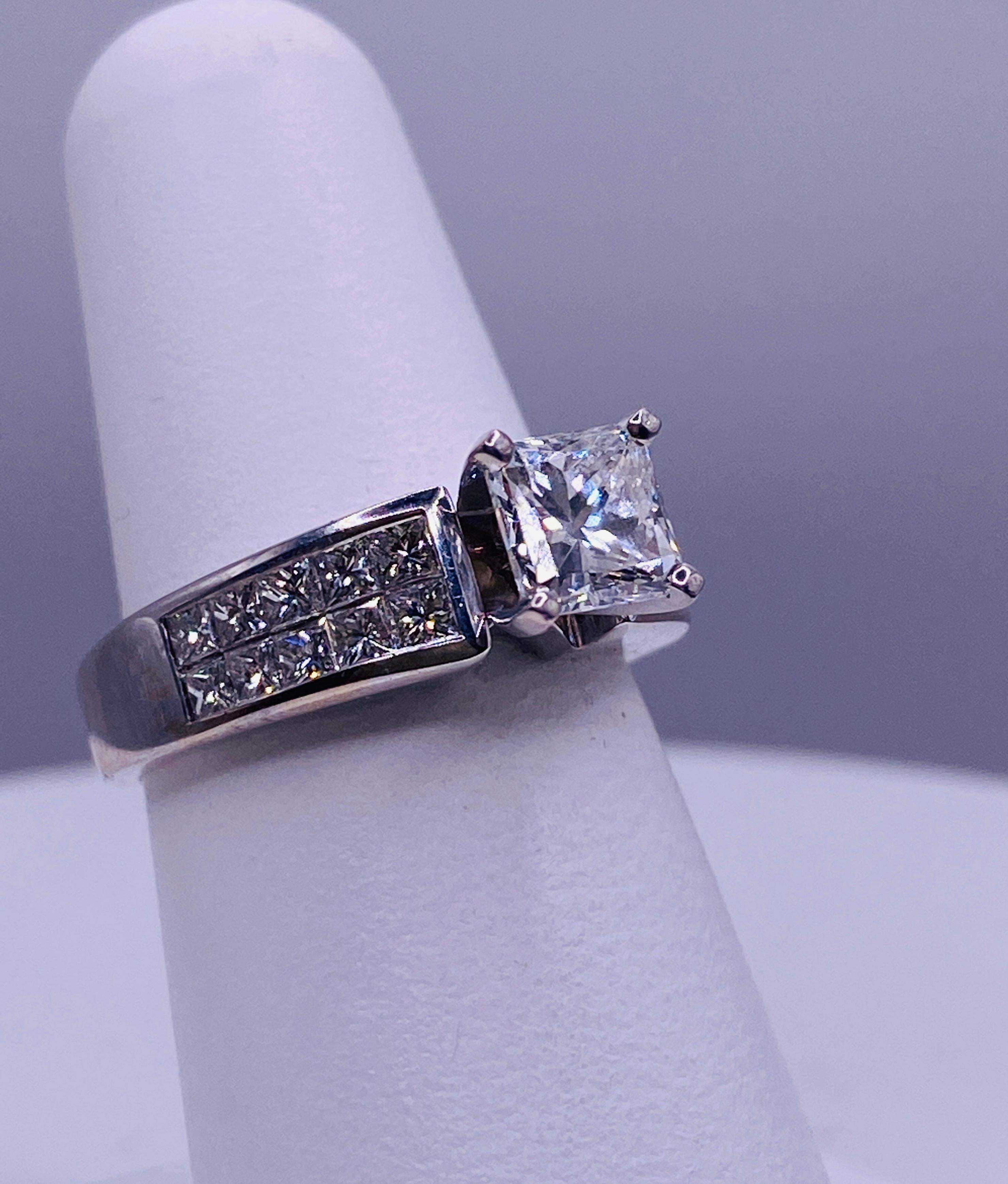 Diamant-Verlobungsring im Prinzessinnenschliff im Angebot 1