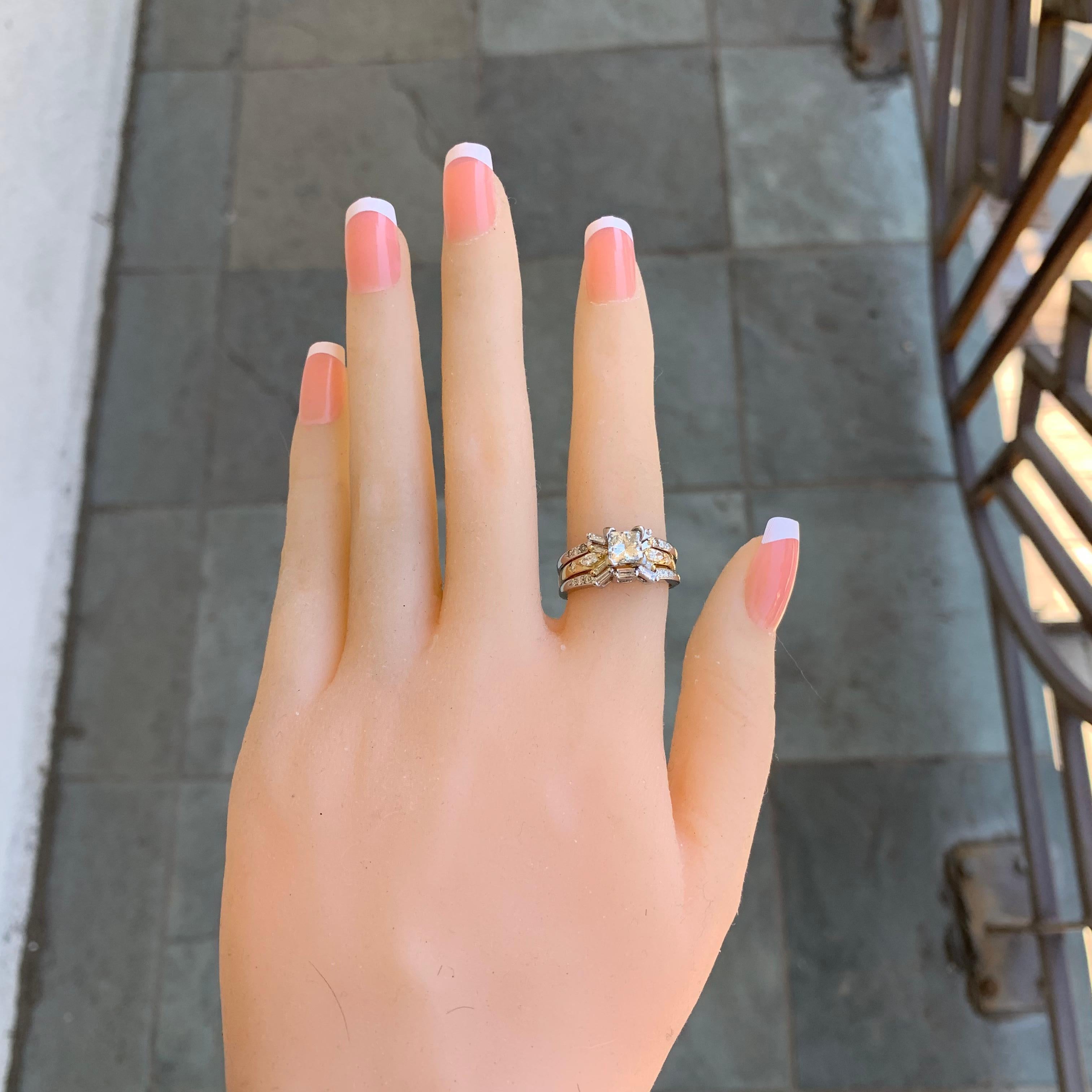 Diamantring mit Prinzessinnenschliff und dazu passenden Ringen, 14 Karat Gold, Ben Dannie im Zustand „Neu“ im Angebot in West Hollywood, CA