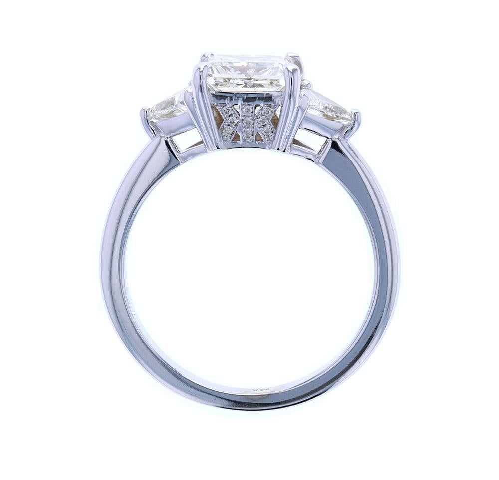 princess cut diamond with trillion side stones