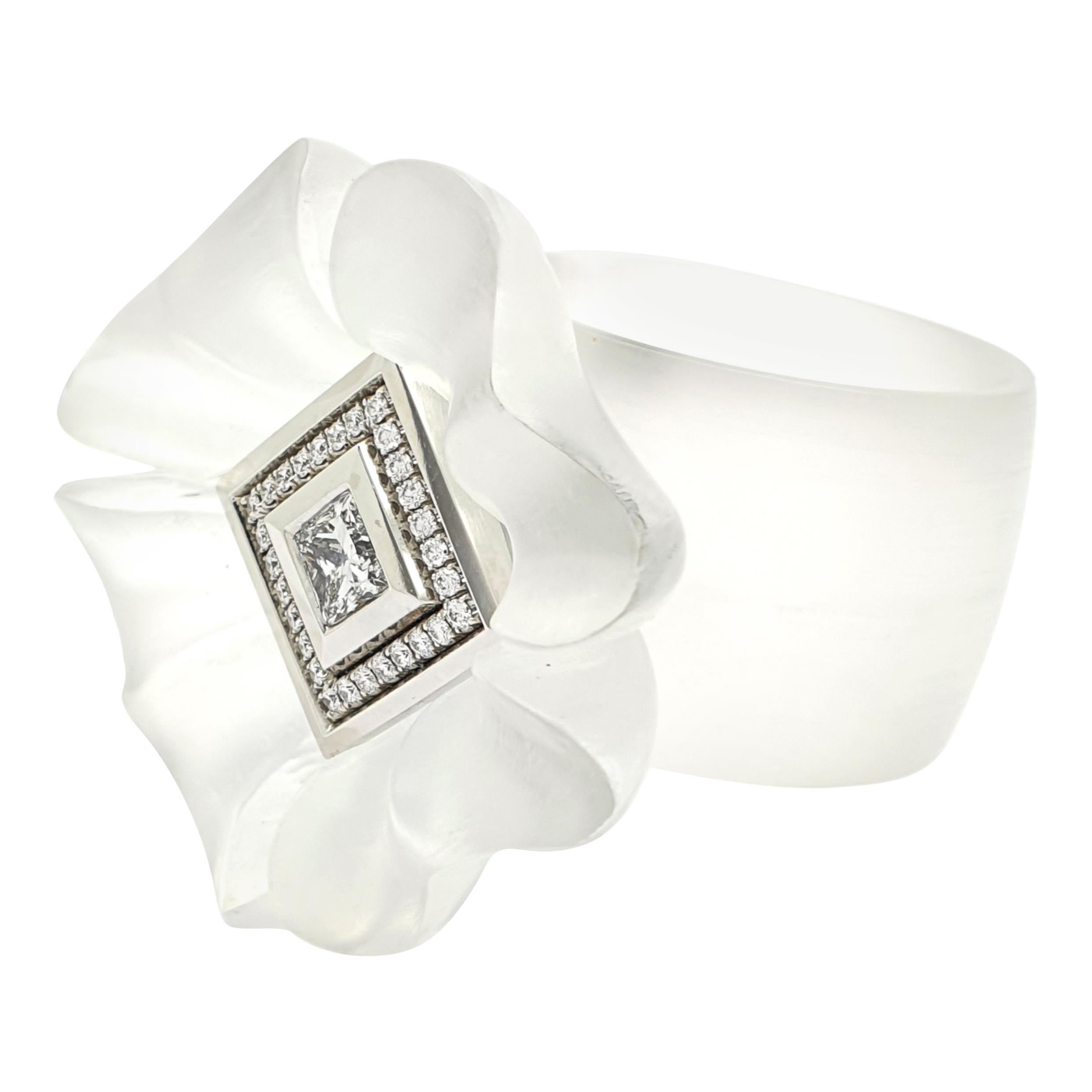 Princess Cut Diamond Heart of 0.53 Carat of a Flower in a Perspex Ring For Sale