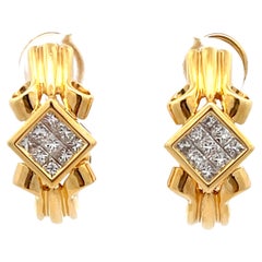 Huggie-Ohrringe aus 18 Karat Gelbgold mit Diamanten im Prinzessinnenschliff