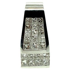Pendentif en diamant taille princesse