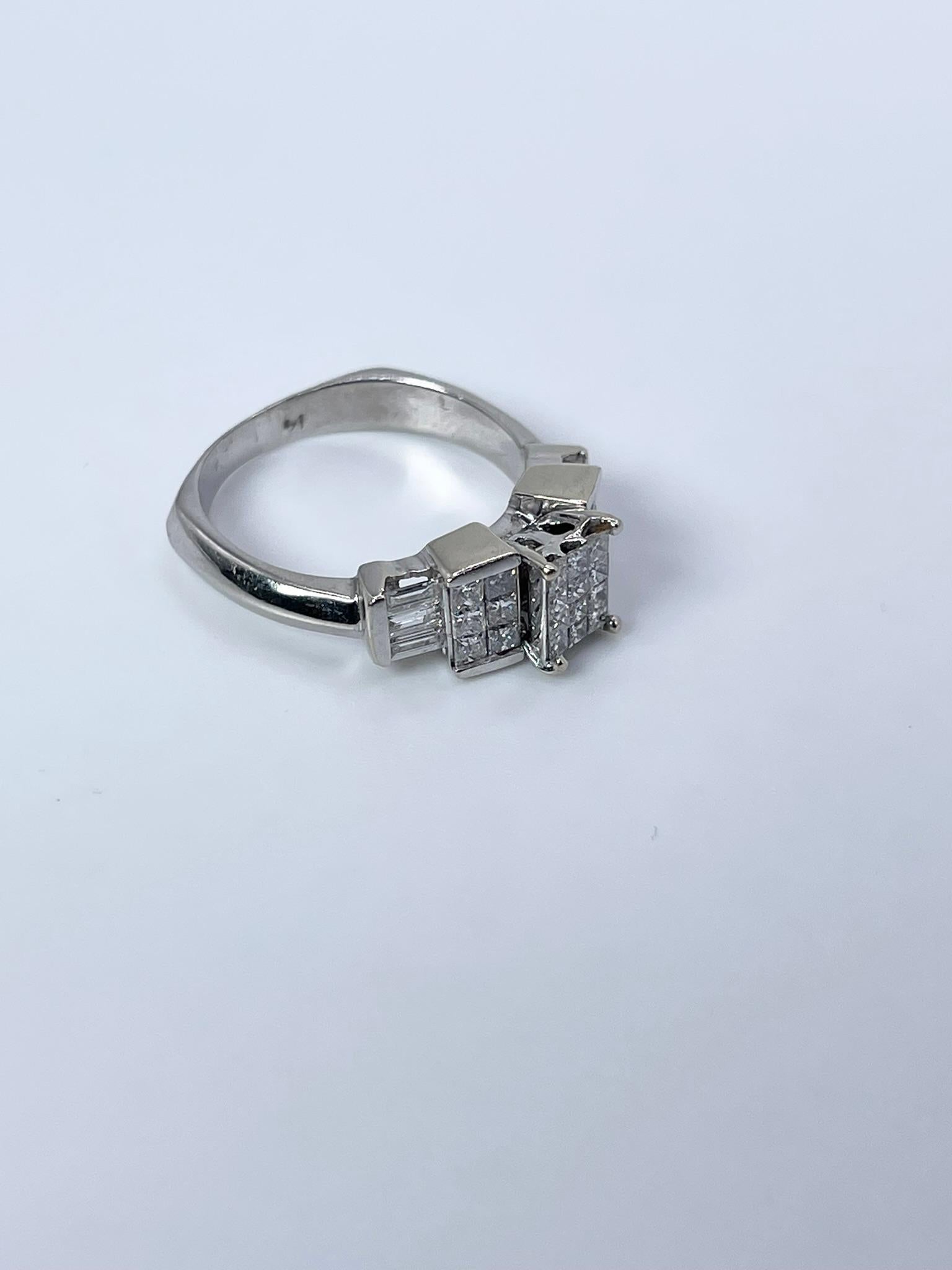 Diamantring mit Prinzessinnenschliff 14KT aus Weißgold mit unsichtbarer Fassung (Rundschliff) im Angebot