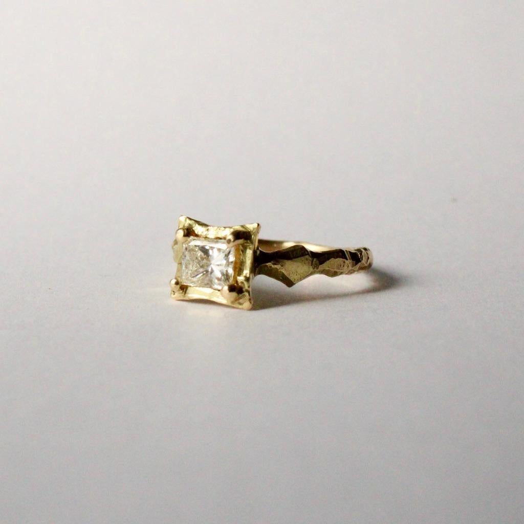 Artisan Princess Cut Diamond Ring in 18 Karat Yellow Gold For Sale