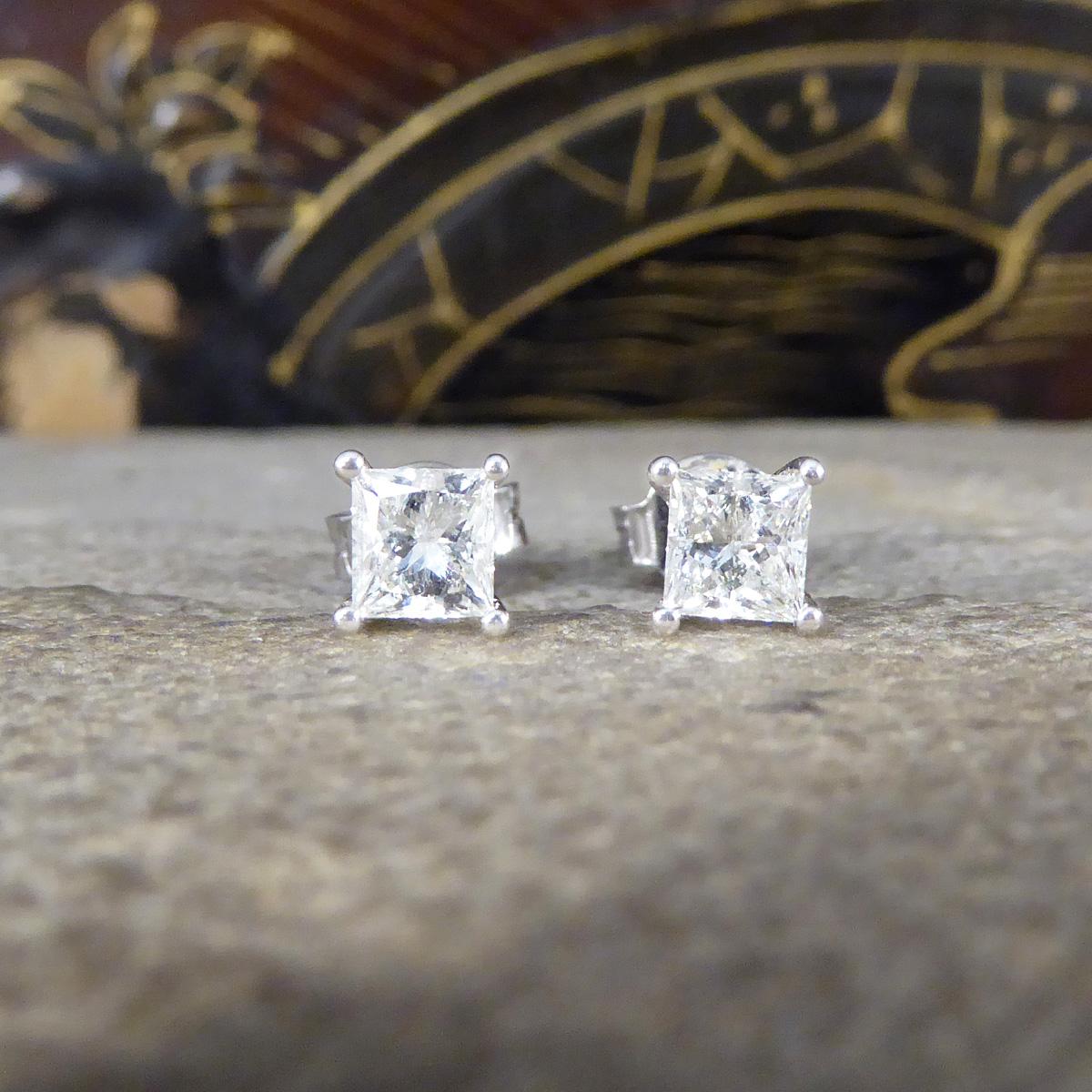 A lovely piece that will stand the test of time and the perfect addition to any outfit. These beautiful Diamond stud earrings have been set with a single Princess Cut Diamond in a four claw setting allowing lots of light to pass through creating