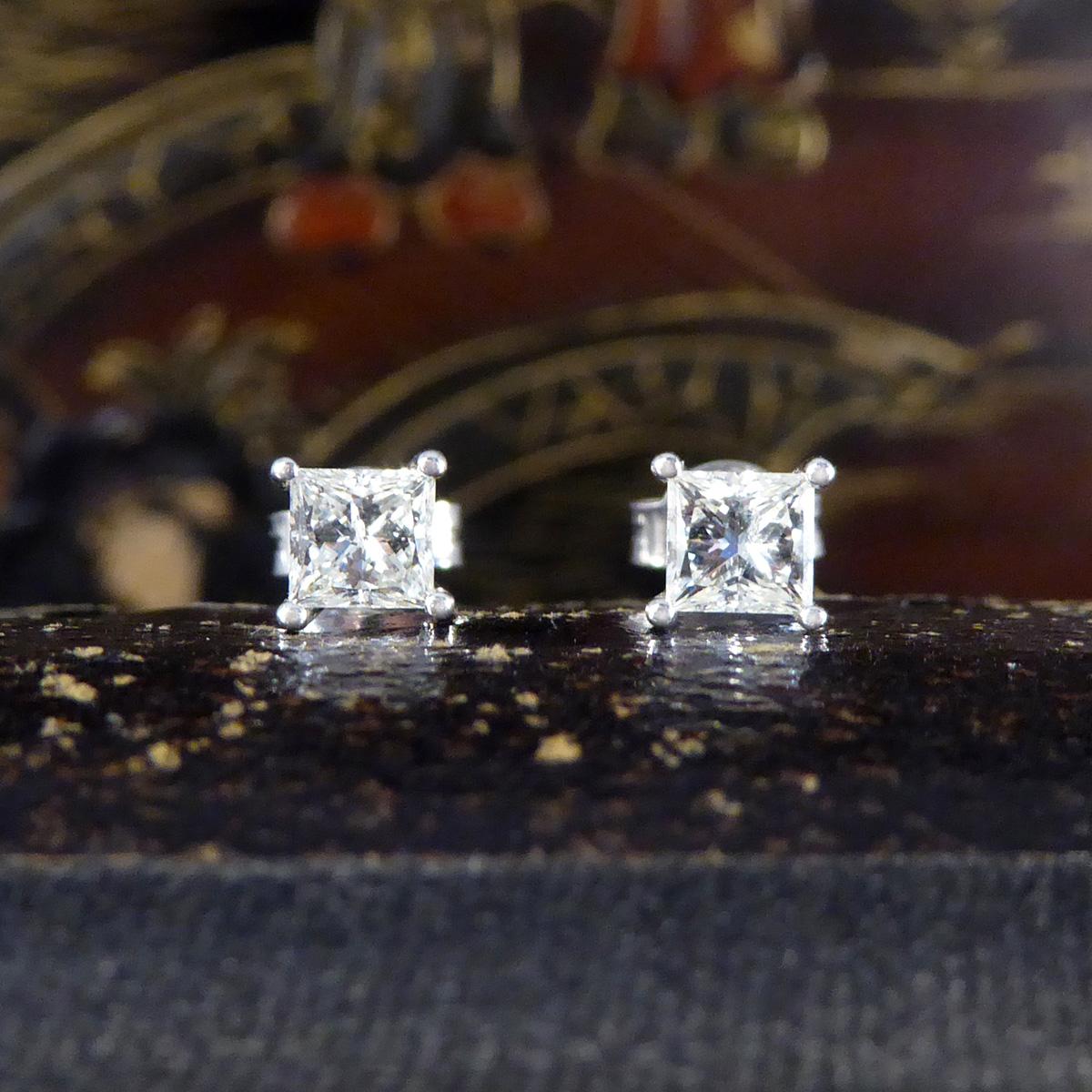 Princess Cut Diamond Stud Earrings Weighing 0.91 Carat in 18 Carat White Gold 4