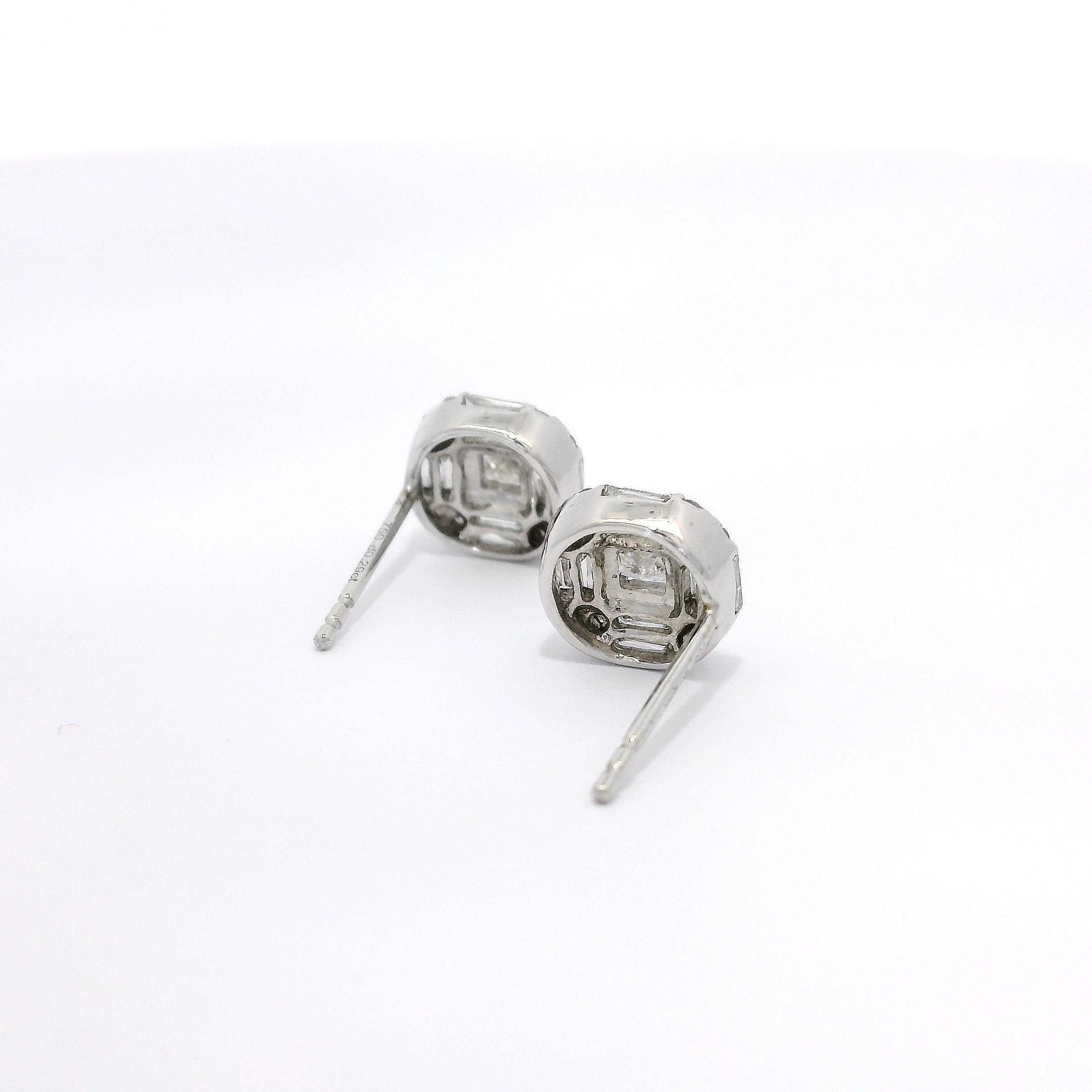 Contemporary Princess-Cut Diamond Stud Earrings with Baguette and Brilliant Round Diamonds For Sale