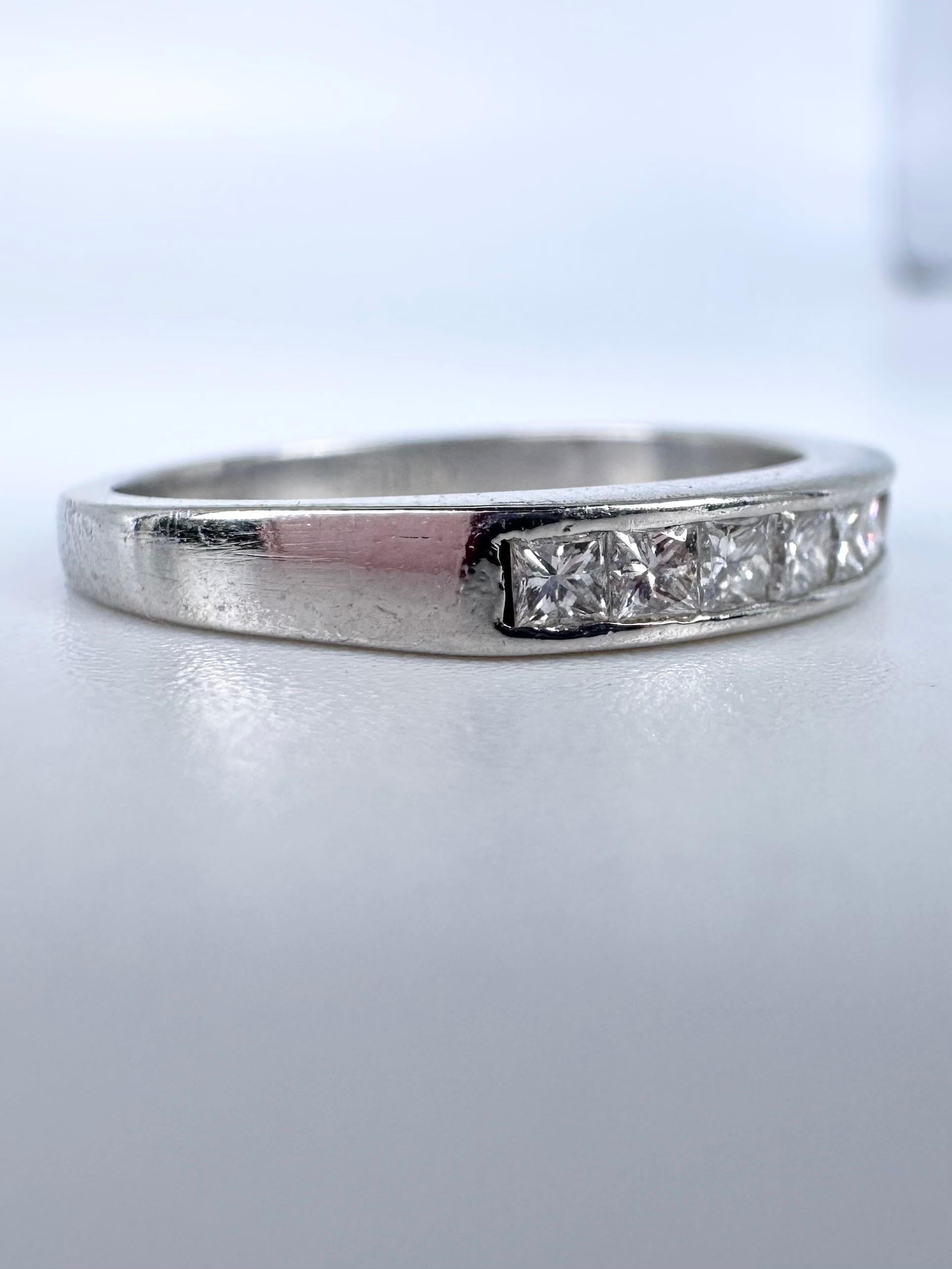 Prinzessinnenschliff Diamant-Hochzeitsring aus Platin mit einfachem Diamanten  im Zustand „Neu“ im Angebot in Jupiter, FL