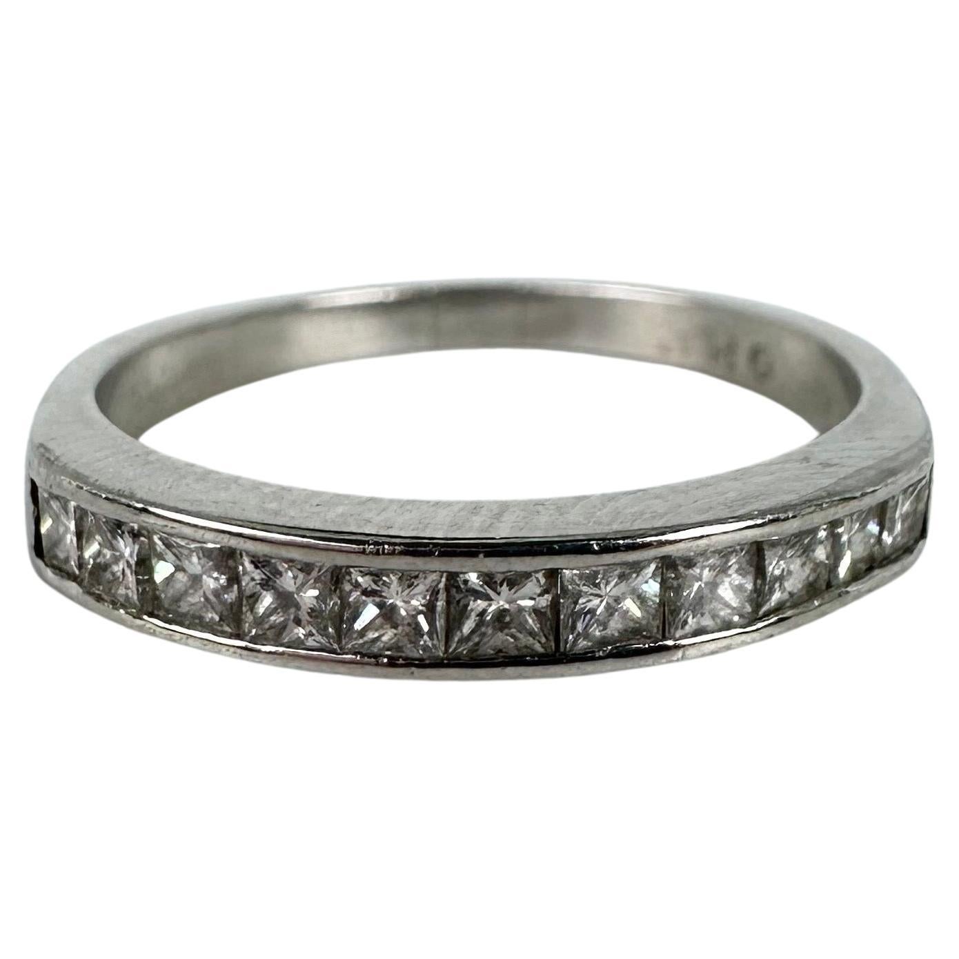 Prinzessinnenschliff Diamant-Hochzeitsring aus Platin mit einfachem Diamanten  im Angebot
