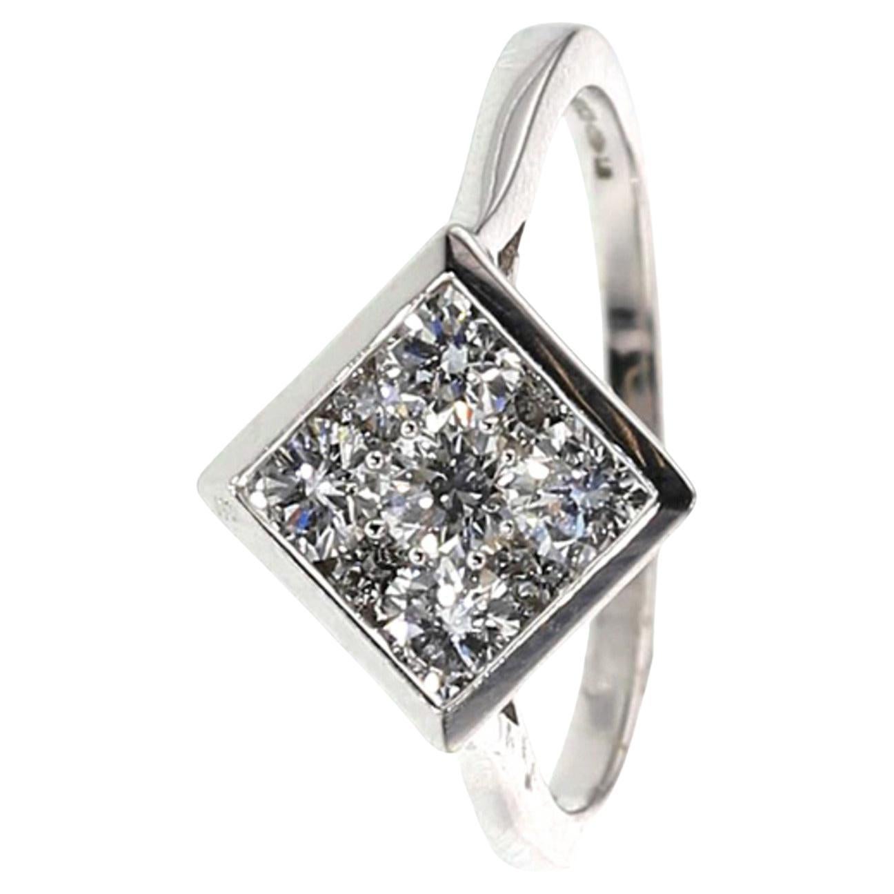 Princess Cut Diamonds in Bezel Set Ring Made in 18k Gold For Sale