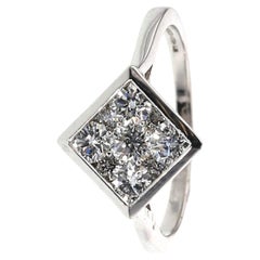Princess Cut Diamonds in Bezel Set Ring Made in 18k Gold