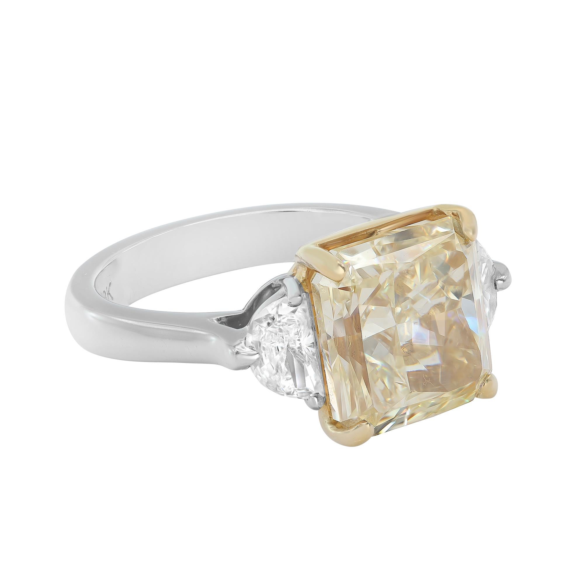 Moderne Bague diamant jaune clair taille princesse Platine Or jaune 18K 5,36cts en vente