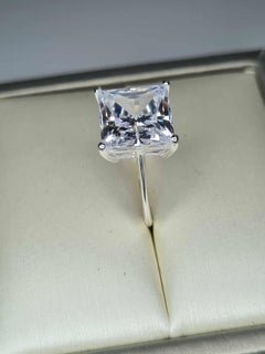Princess Cut Moissanite Solitaire Ring für Frauen Valentine Geschenk 925 Silber.