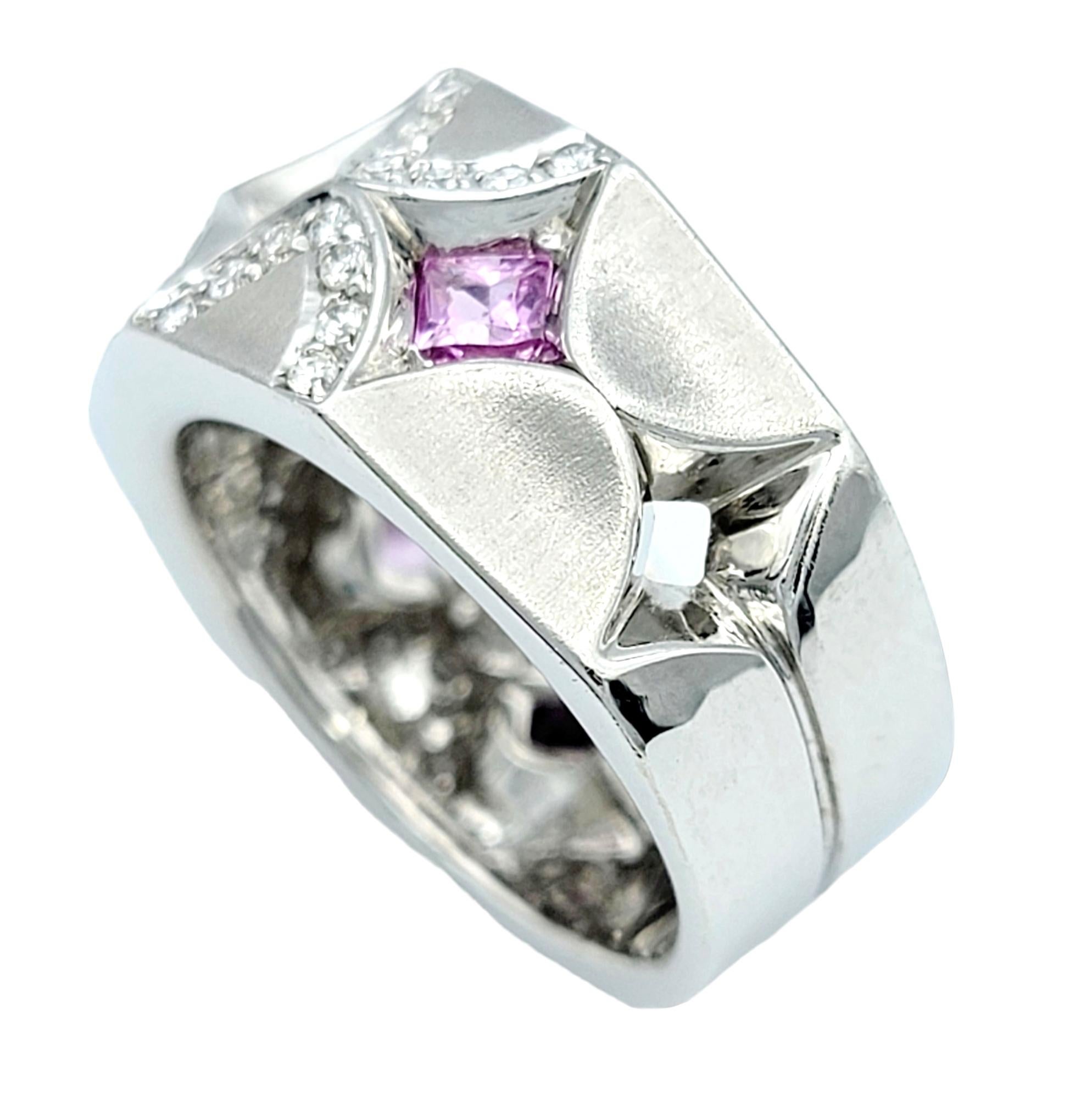 Princess-Cut Pink Sapphire and Diamond Band Ring in Brushed 18 Karat White Gold In Good Condition For Sale In Scottsdale, AZ