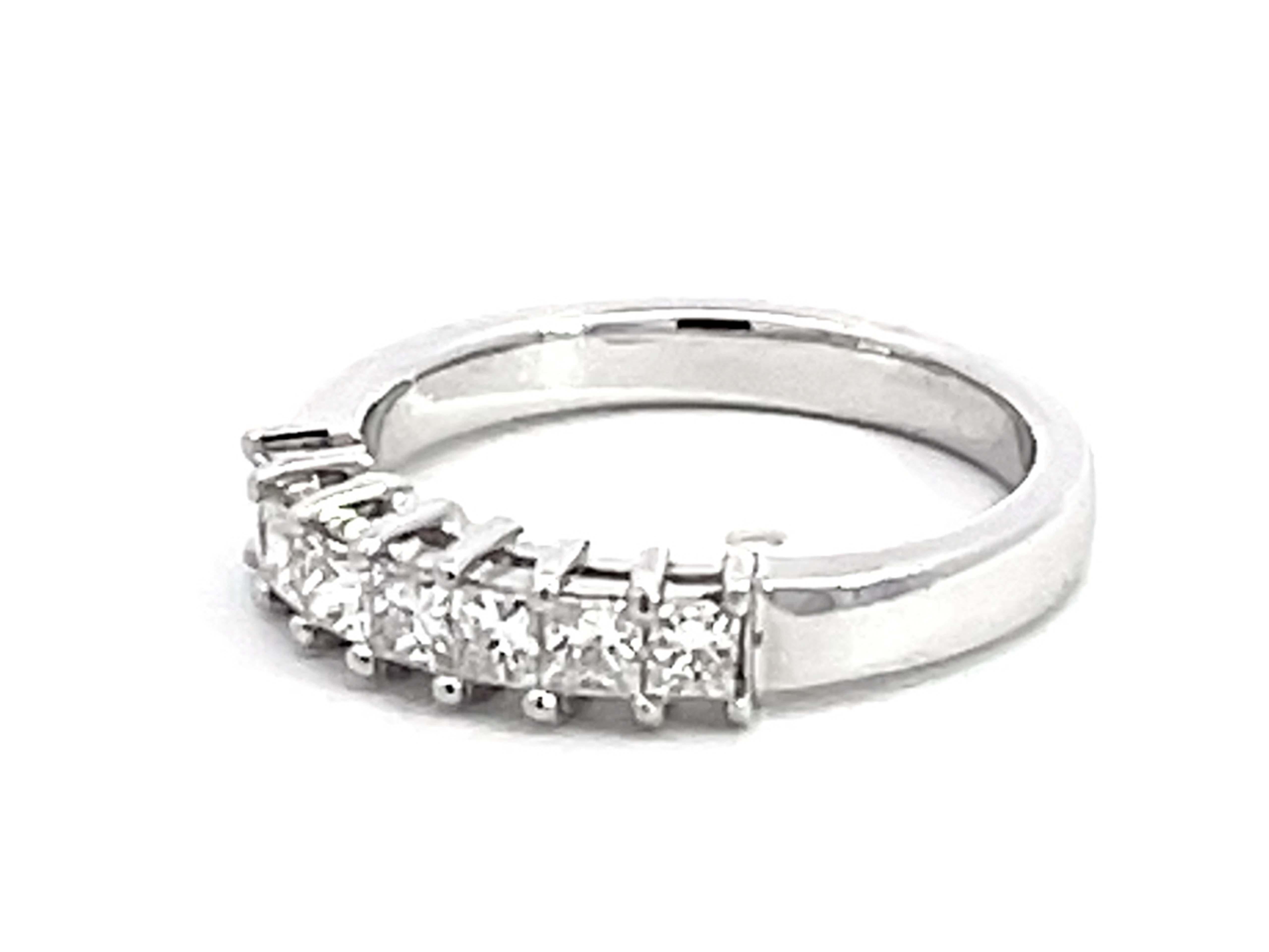 Princess Cut Prong Set Diamond Ring Solid 18k White Gold In New Condition For Sale In Honolulu, HI