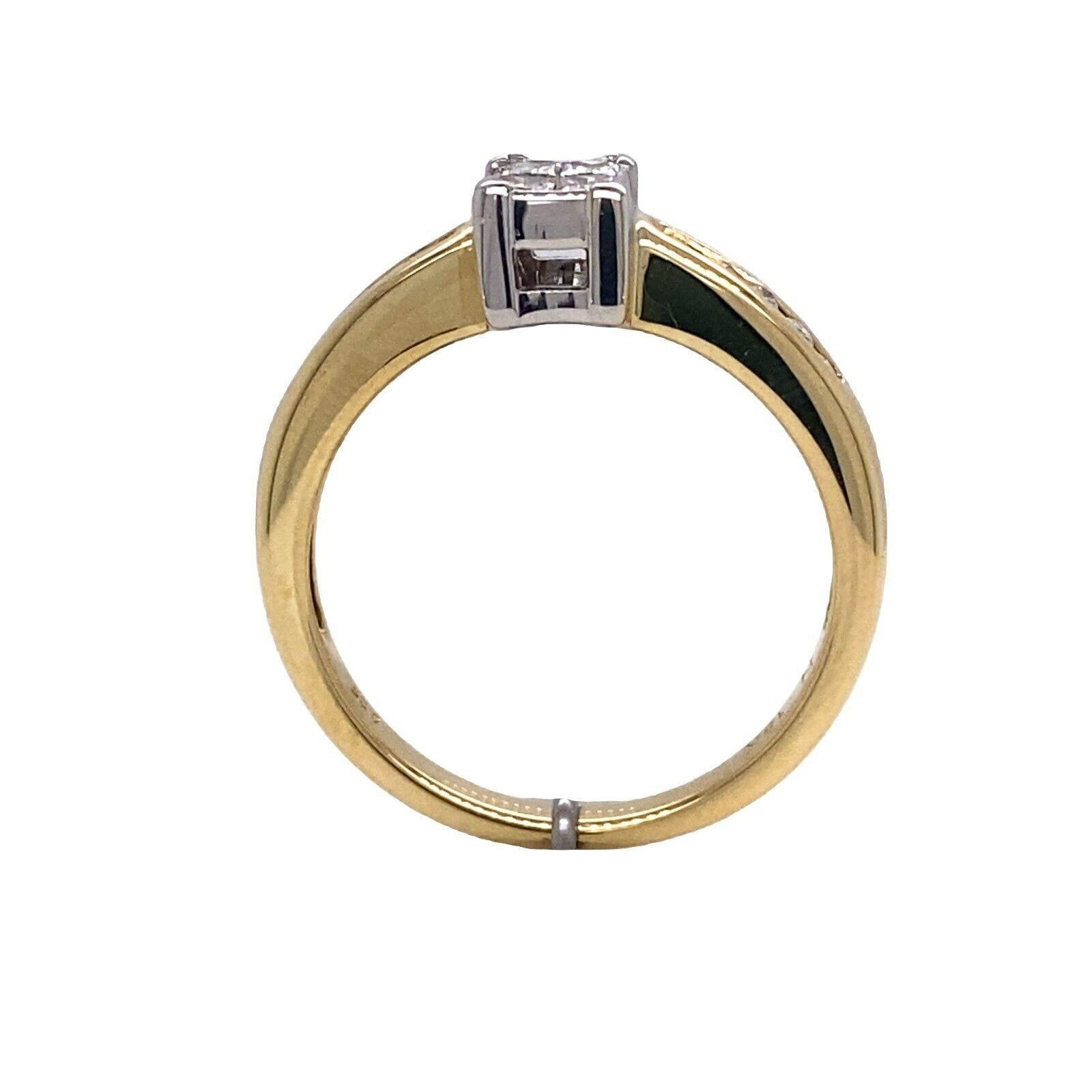Round Cut Princess Cut & Round Diamond Solitaire Ring Set in 18ct Yellow & White Gold For Sale