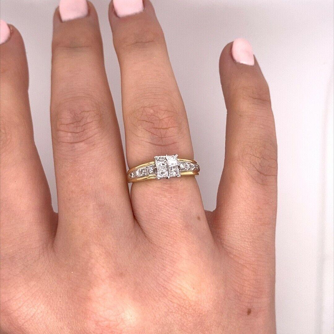 Verlobungsring mit Prinzessinnenschliff und runden Diamanten aus 18 Karat Gold im Zustand „Hervorragend“ im Angebot in London, GB