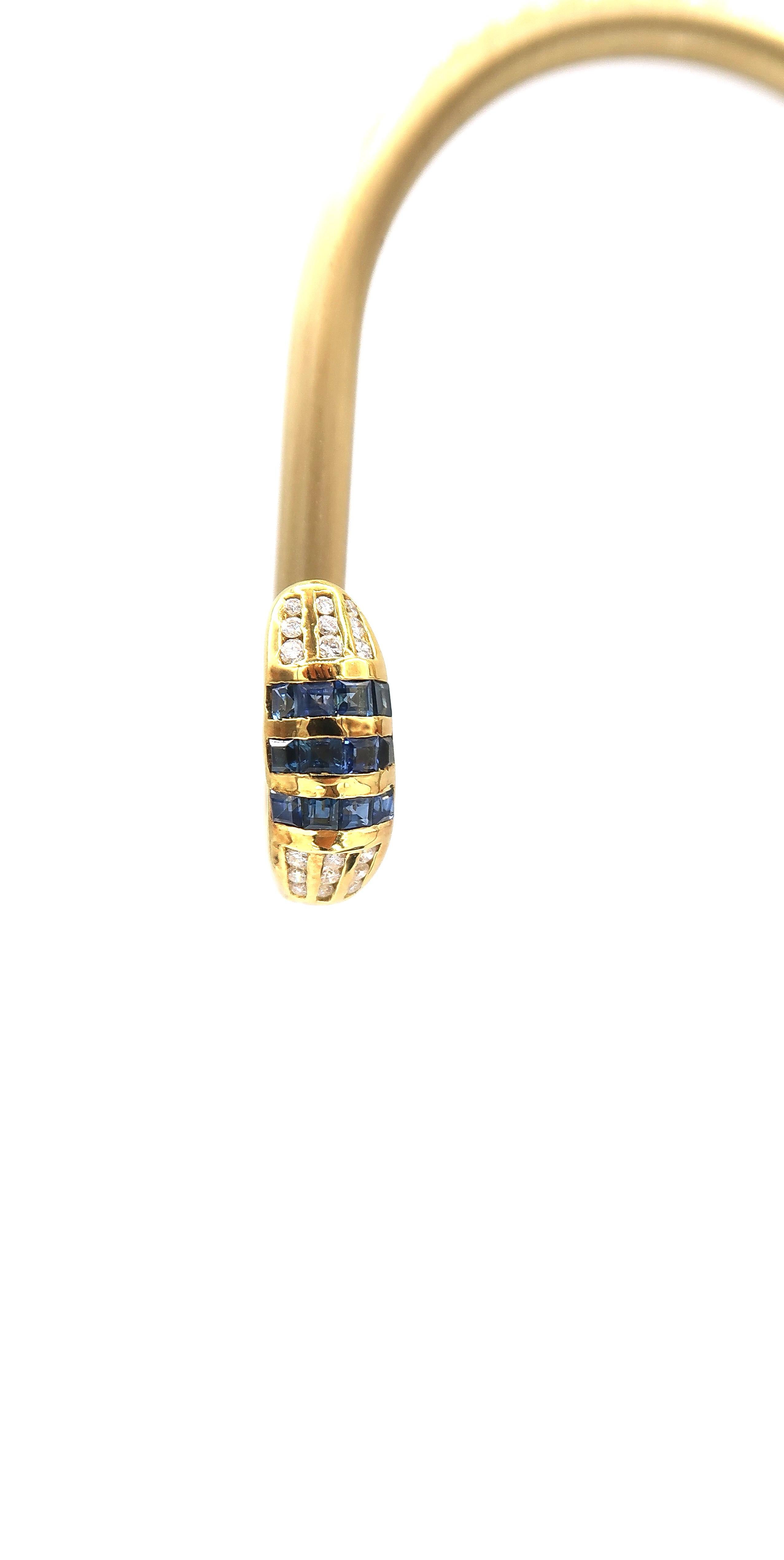 Princess-Cut Sapphire and Channel-Set Diamond 18 Karat Gold Huggies Earrings In New Condition In Bangkok, TH
