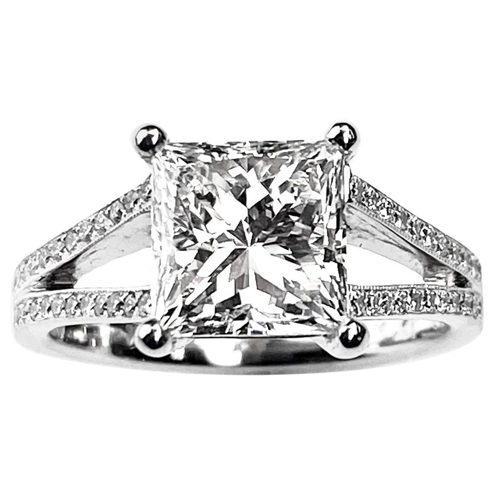 Princess Cut Solitaire Diamond Engagement Ring with Split Shank Setting For Sale