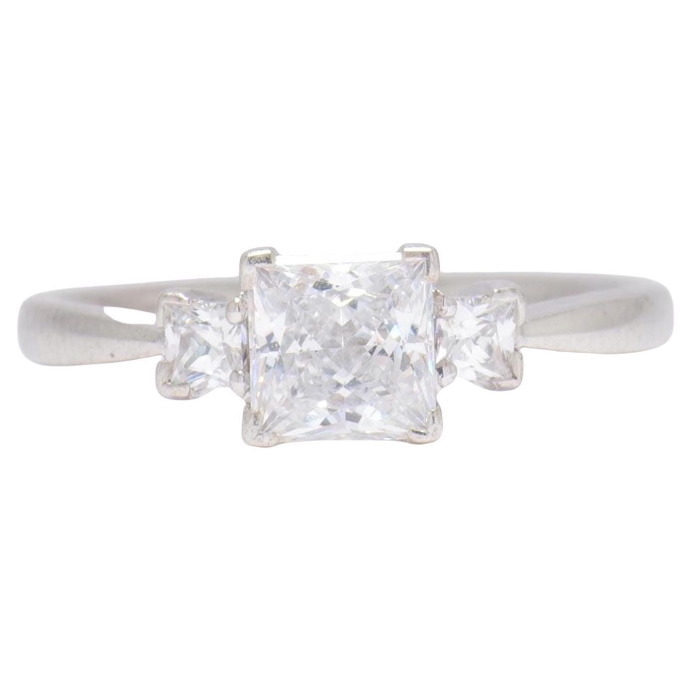 Princess Cut Solitaire Natural Diamond Ring in 14K Solid Gold (Certified) For Sale