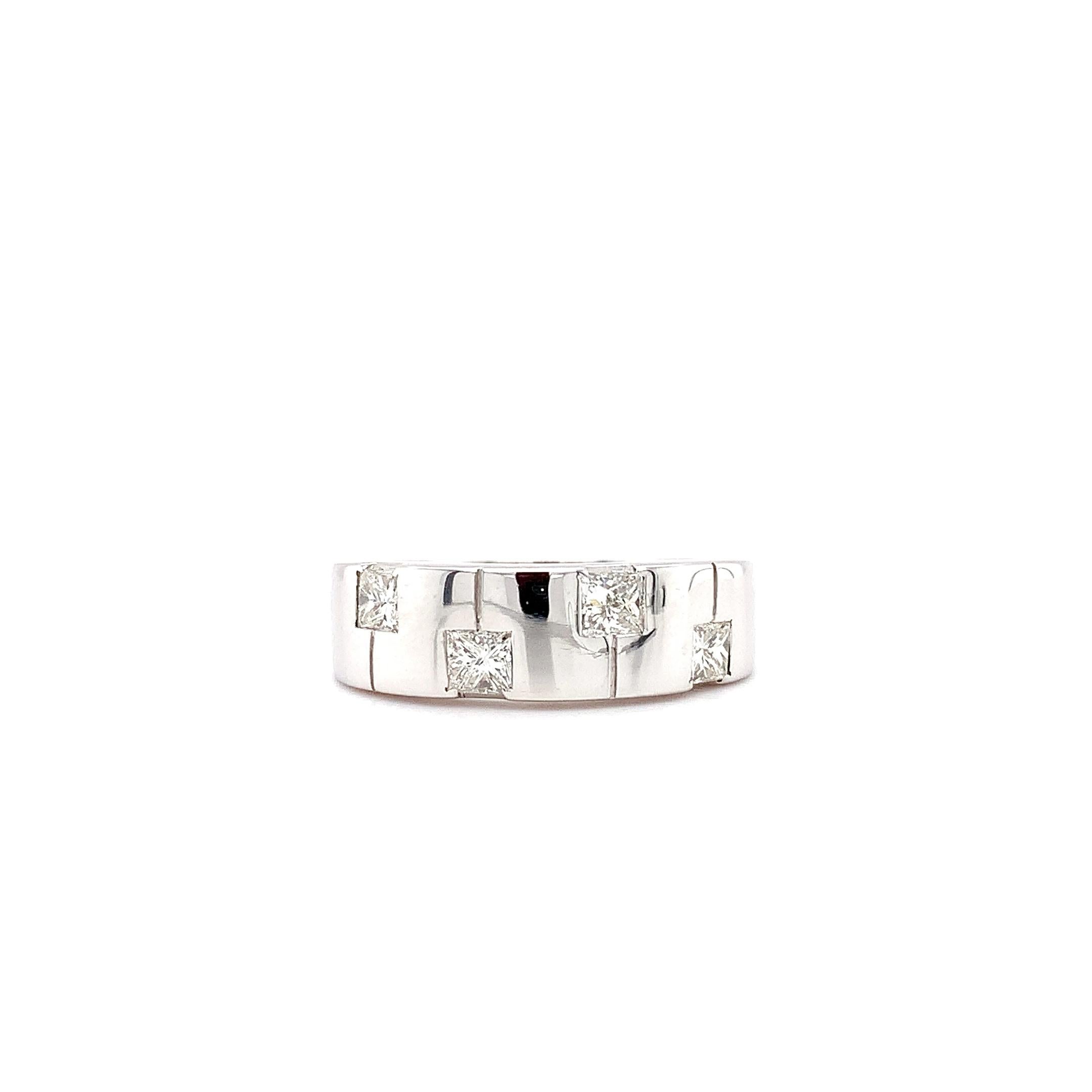 Princess Cut Princess diamond chunky fashion wedding ring platinum For Sale